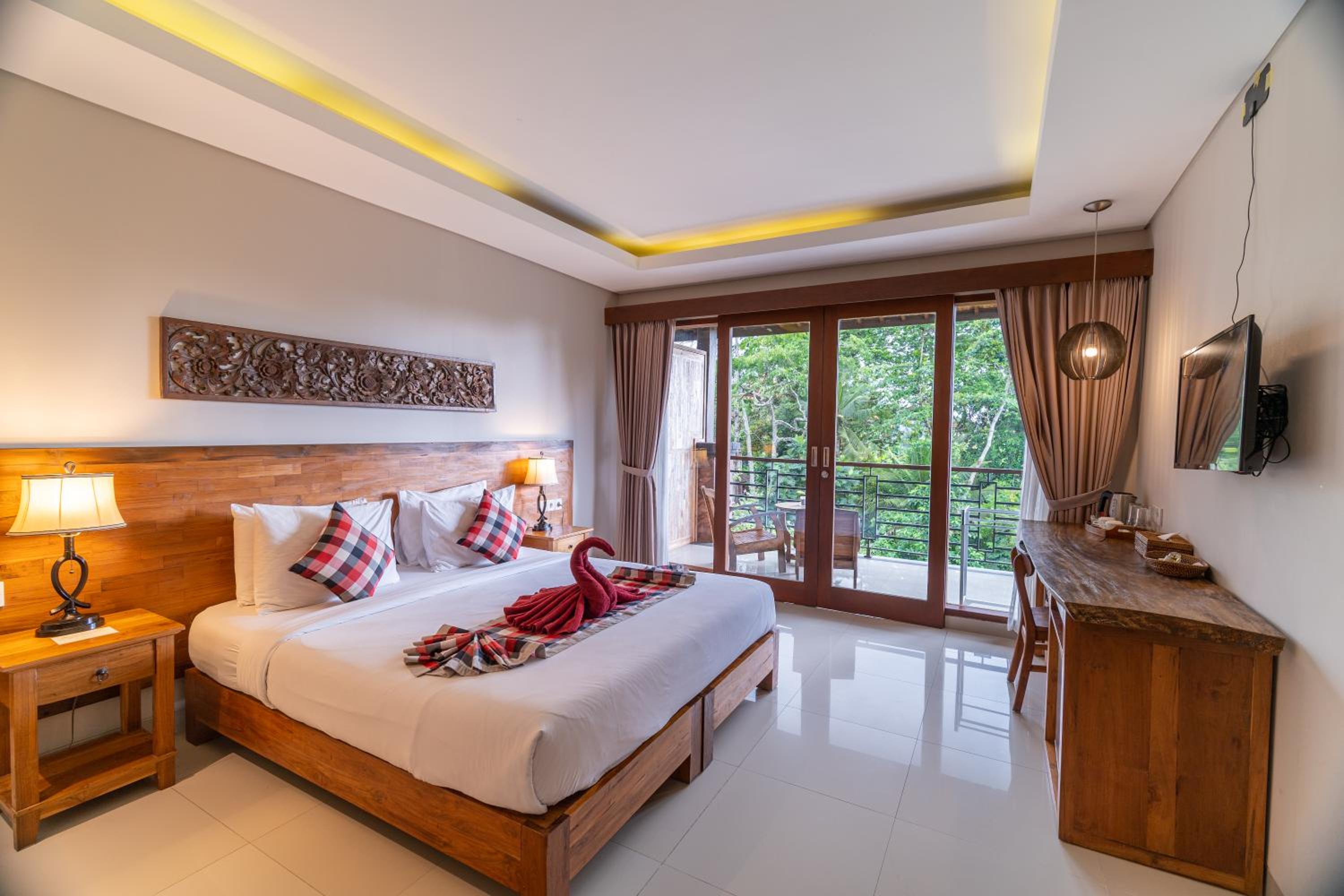 Superior King Room