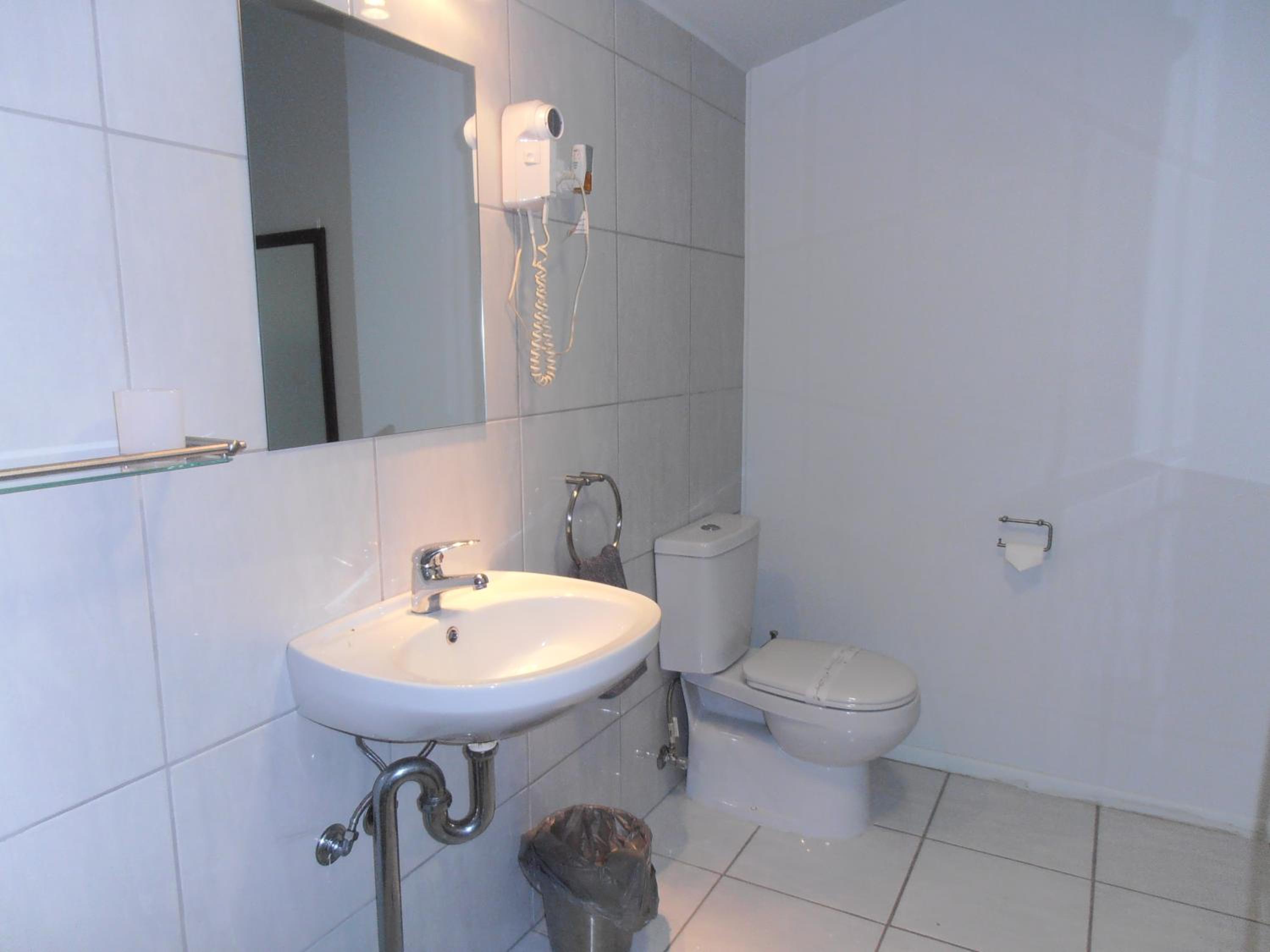 Finch Aviary Room with Ensuite photo 2