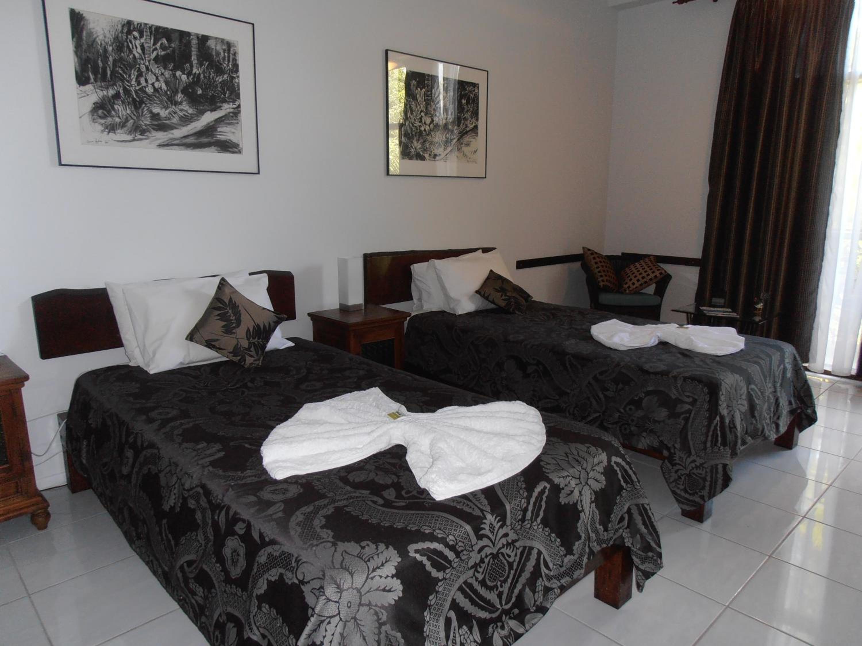 Finch Aviary Room with Ensuite photo 3