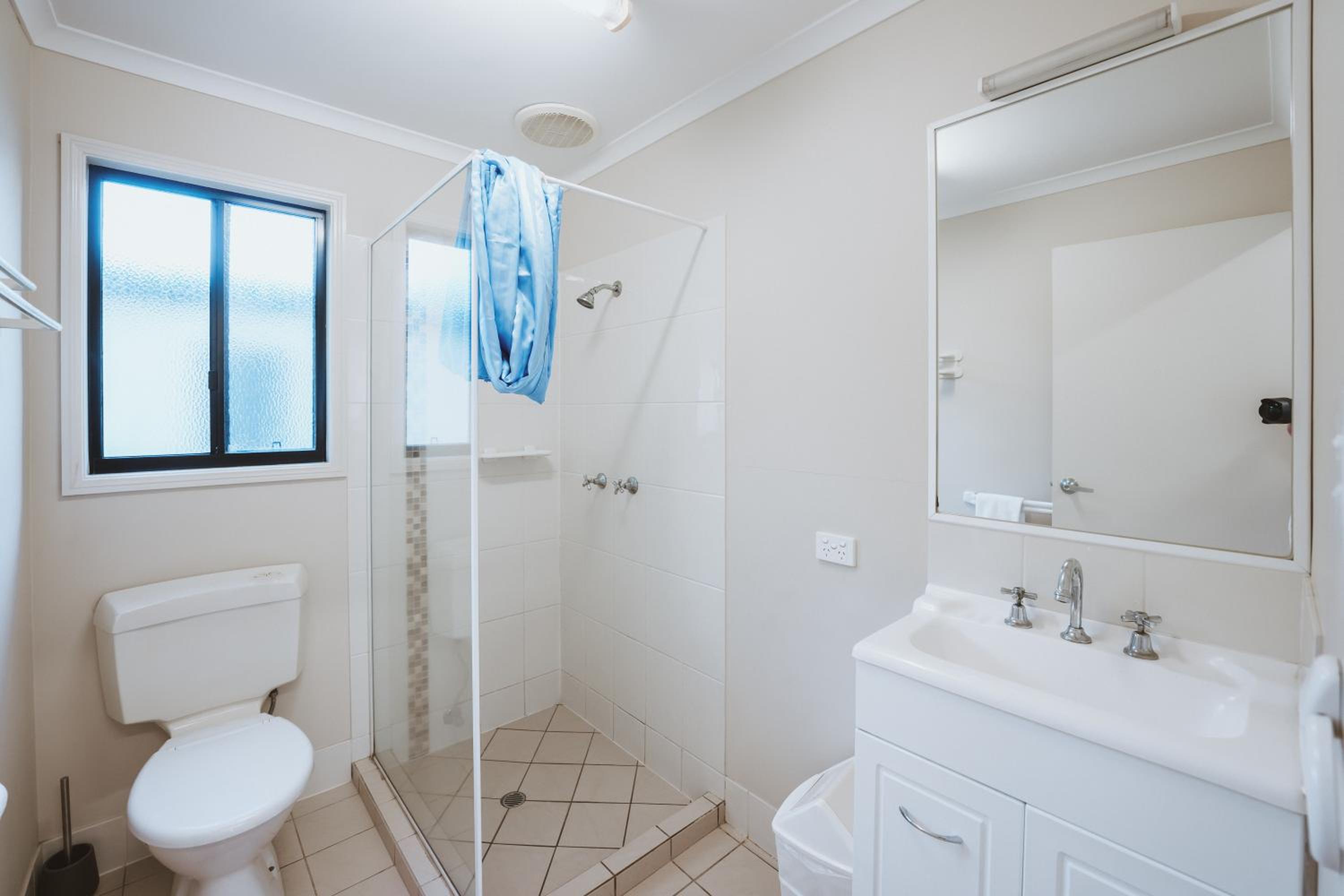 Hillside Villa (5 berth) photo 2