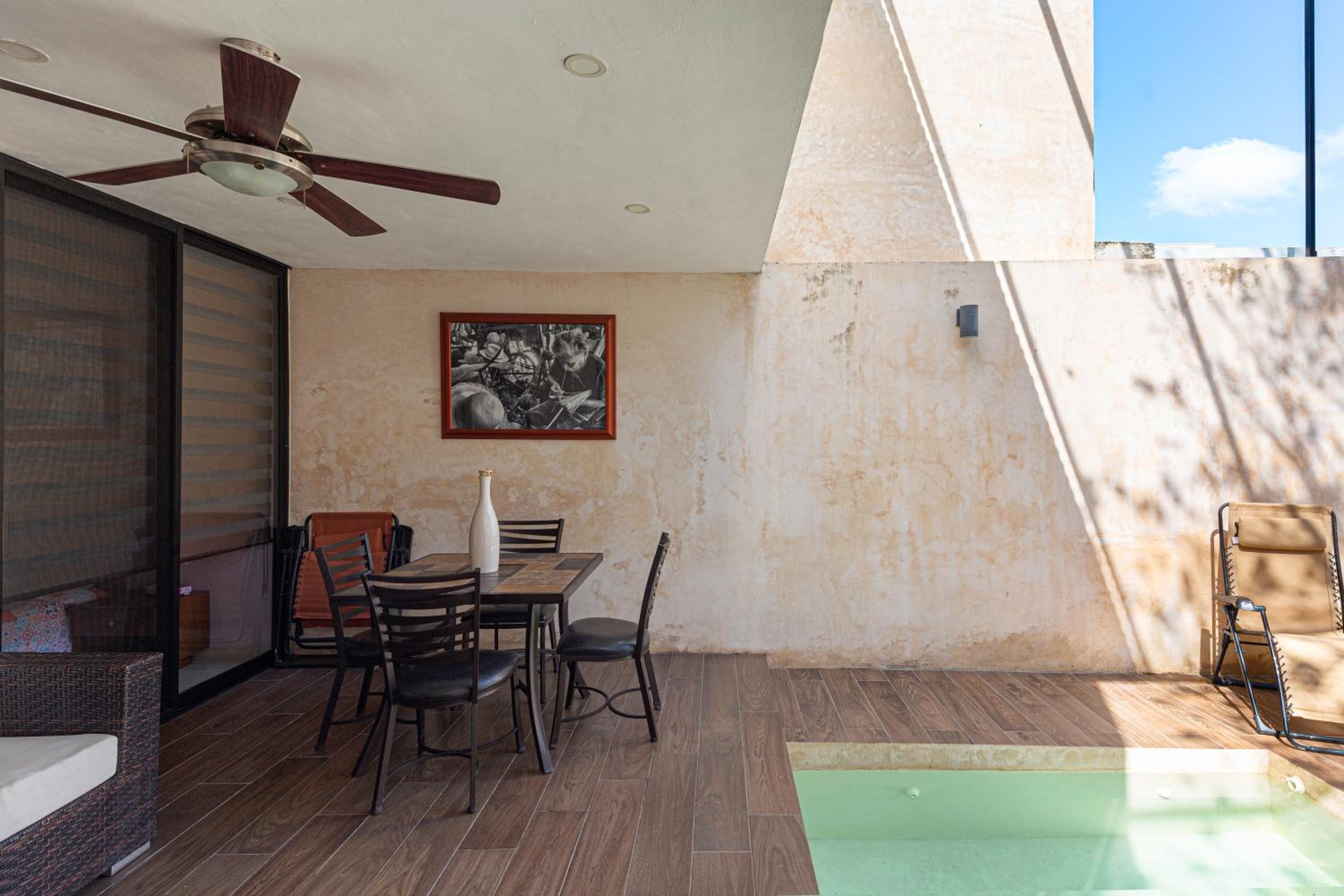 Three-Bedroom House - Photo 15