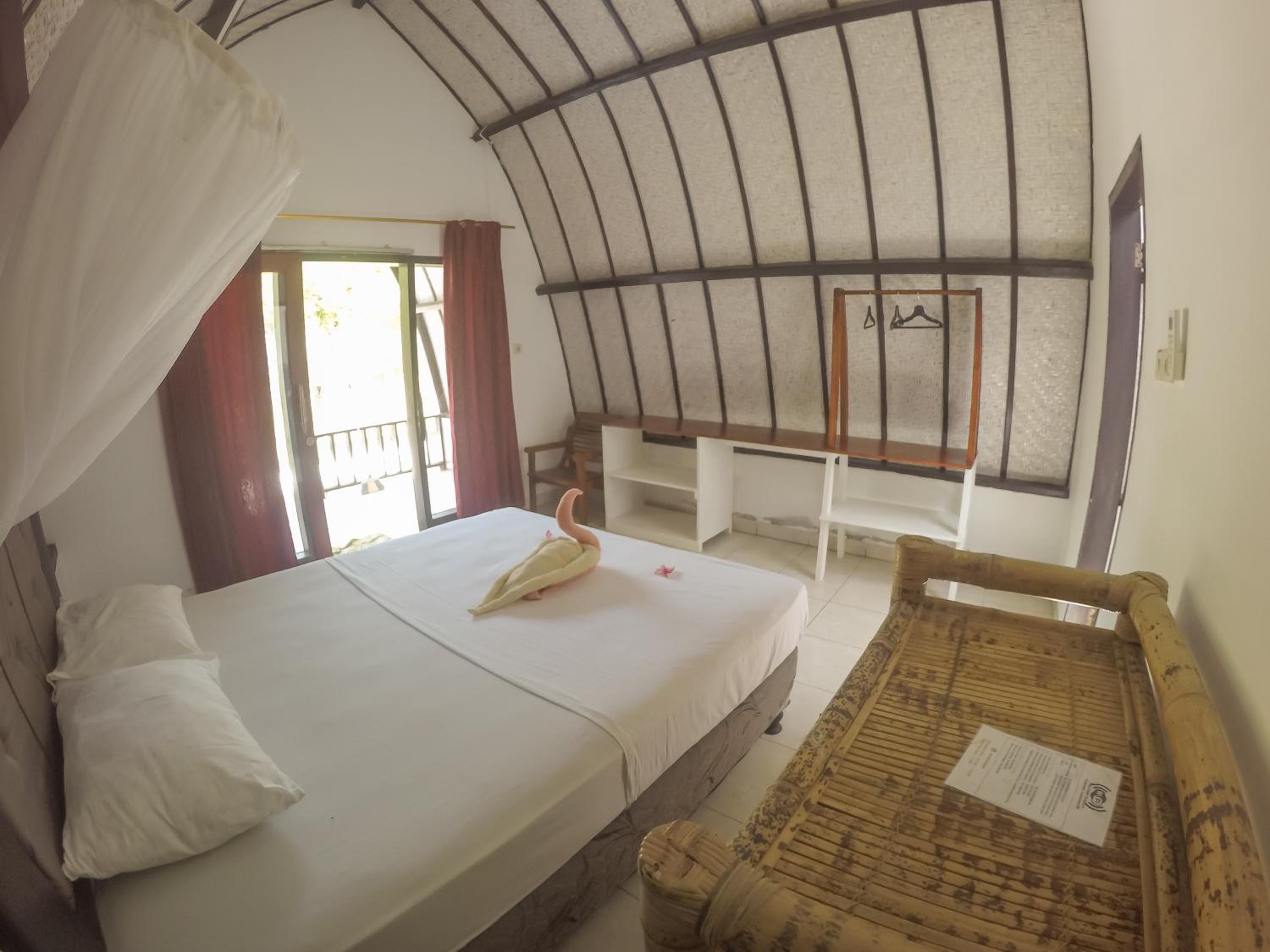 Bungalow with Sea View - Photo 1