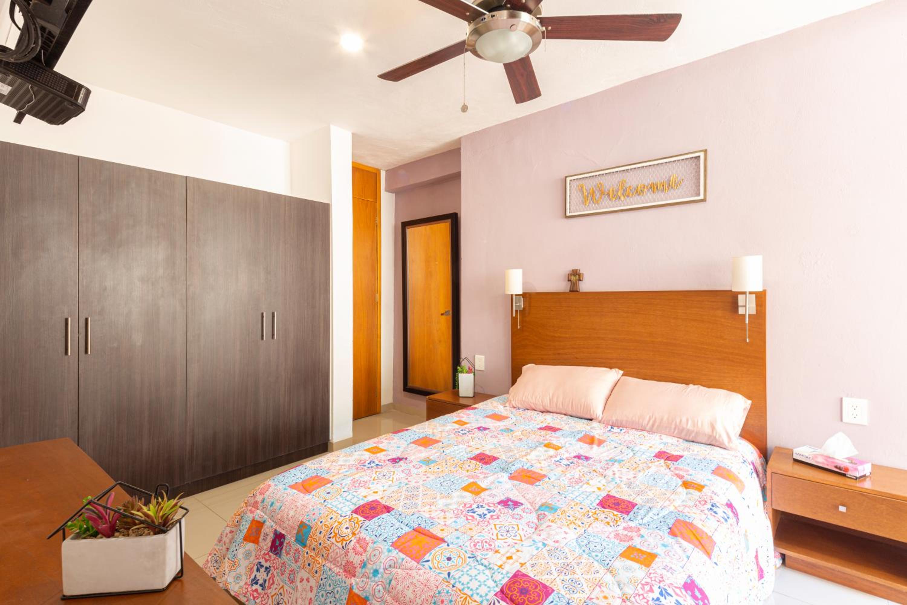 Three-Bedroom House - Photo 8