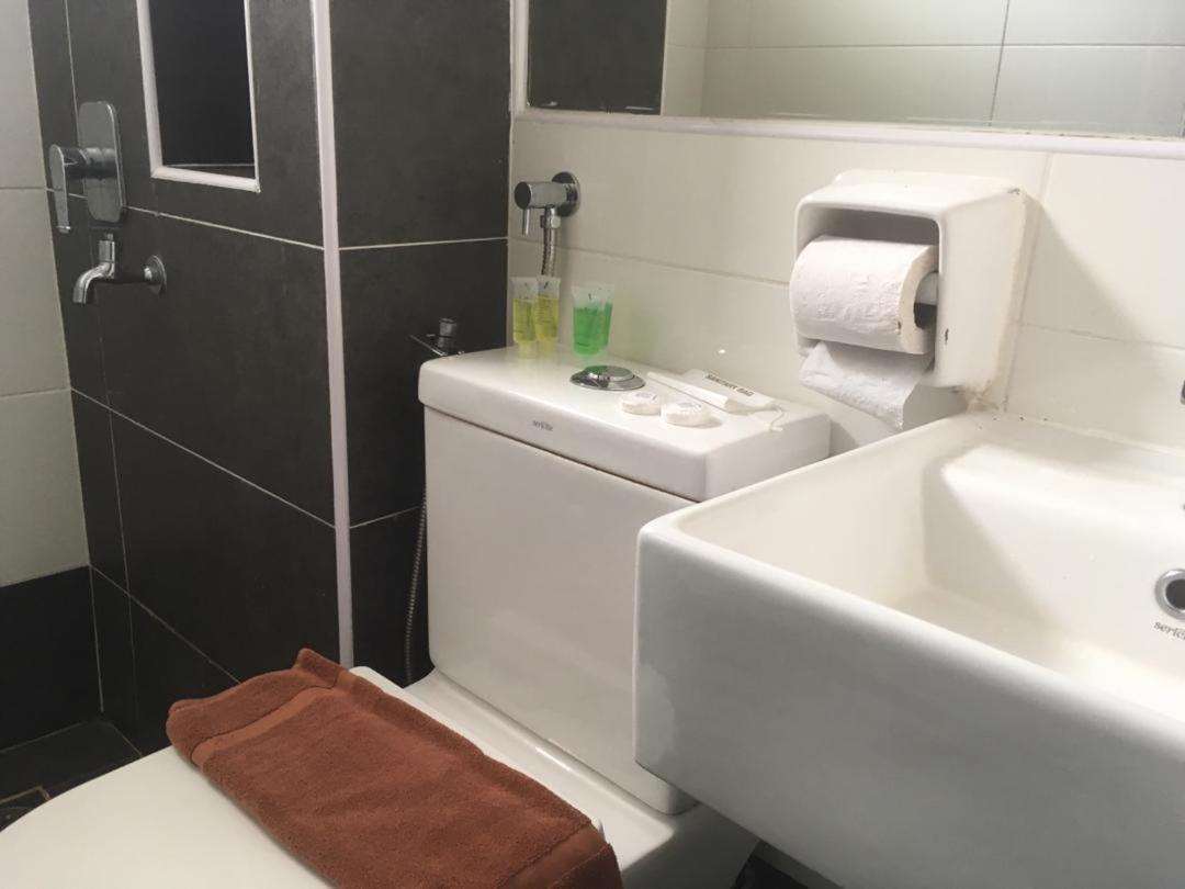 Budget Double or Twin Room - Photo 3