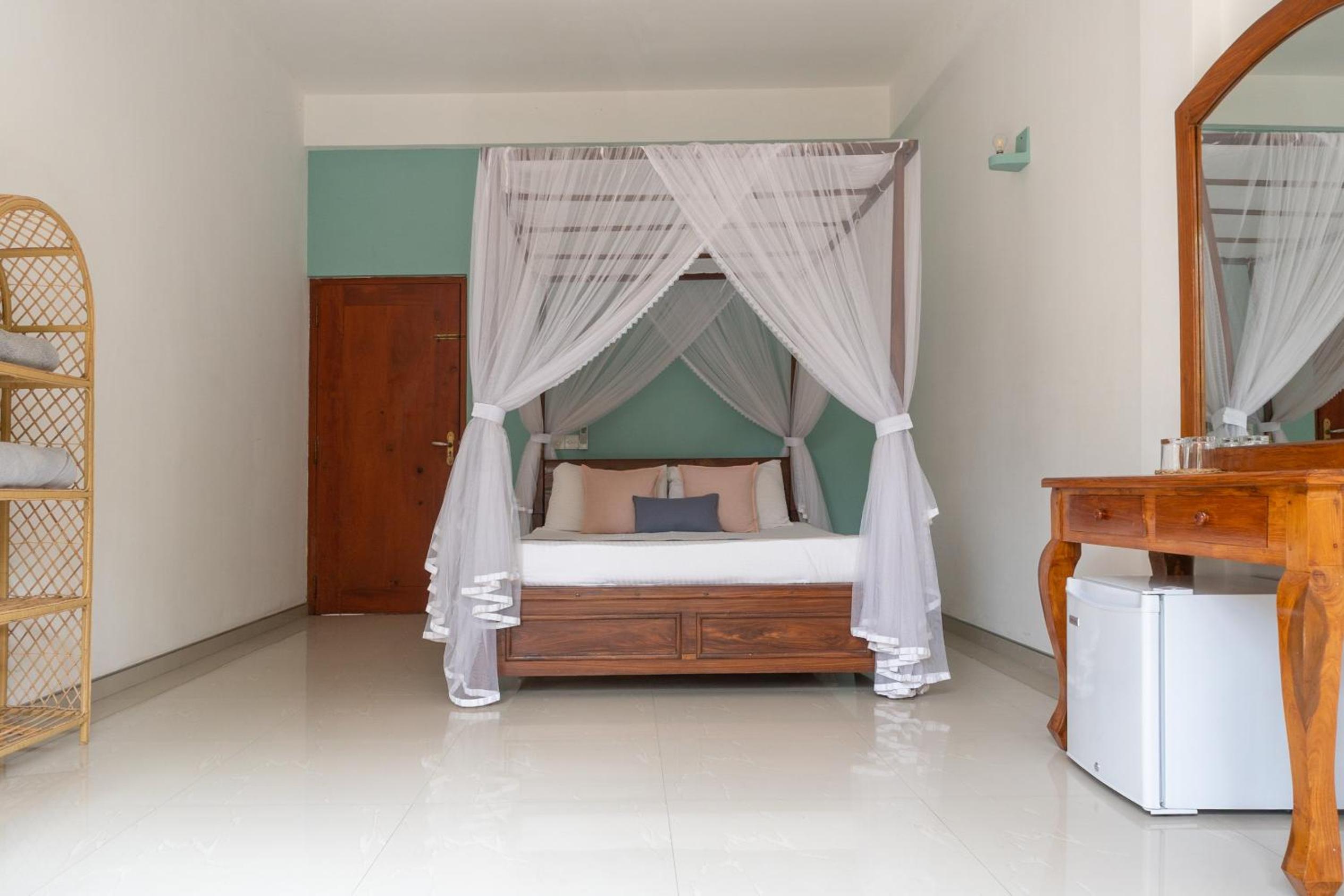 Deluxe Double Room with Balcony photo 3