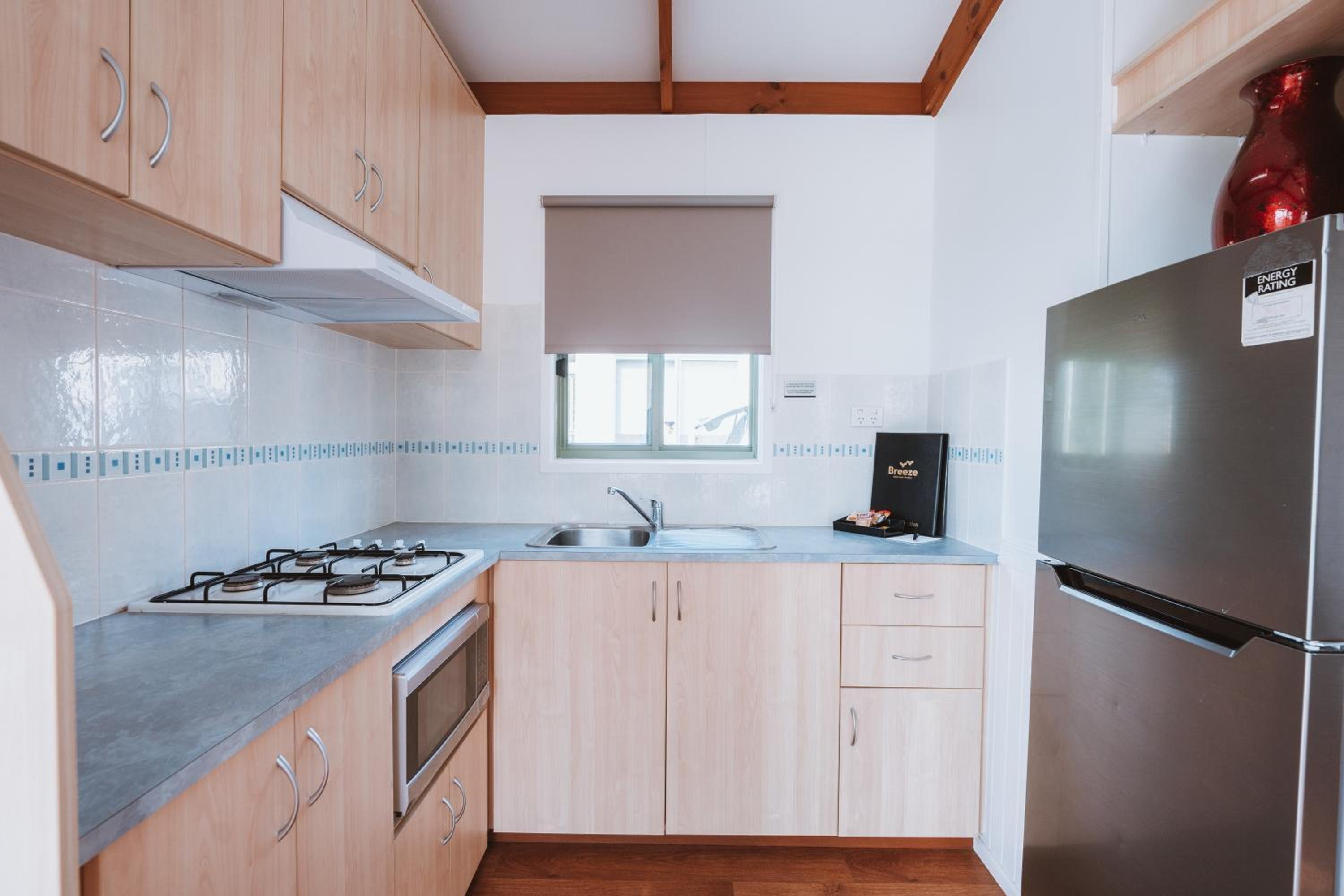 Two-Bedroom Family Cabin photo 3