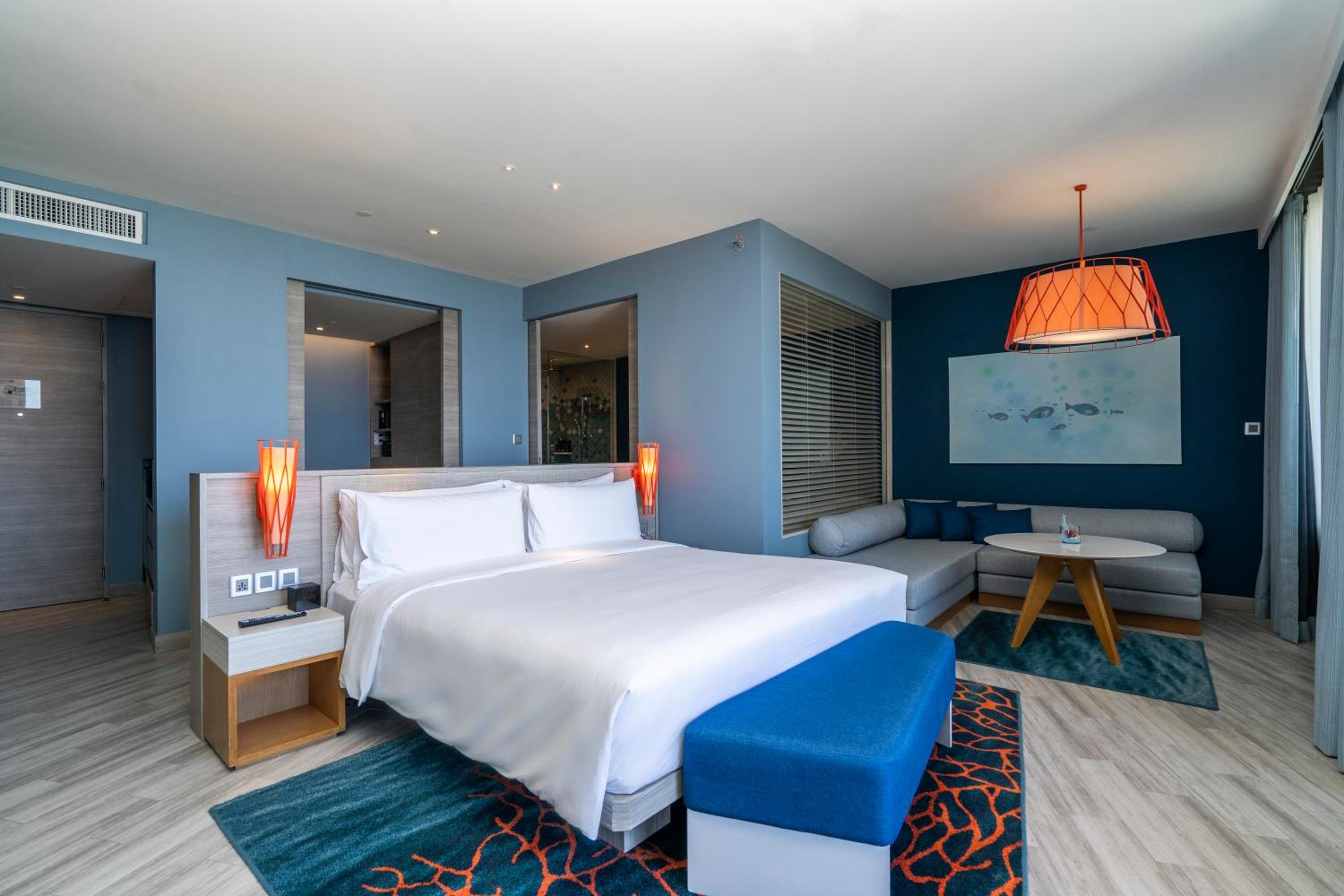 1 King Suite Balcony High Floor