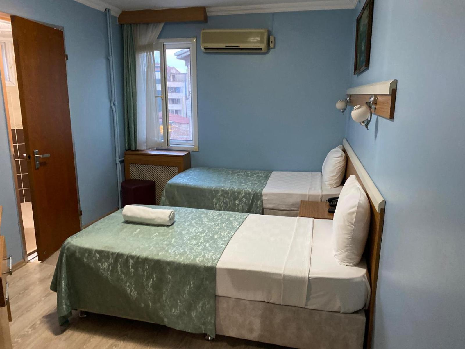 Standard Twin Room photo 1