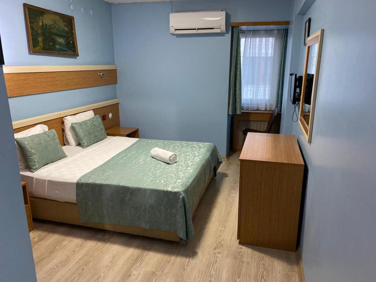Large Single Room photo 1