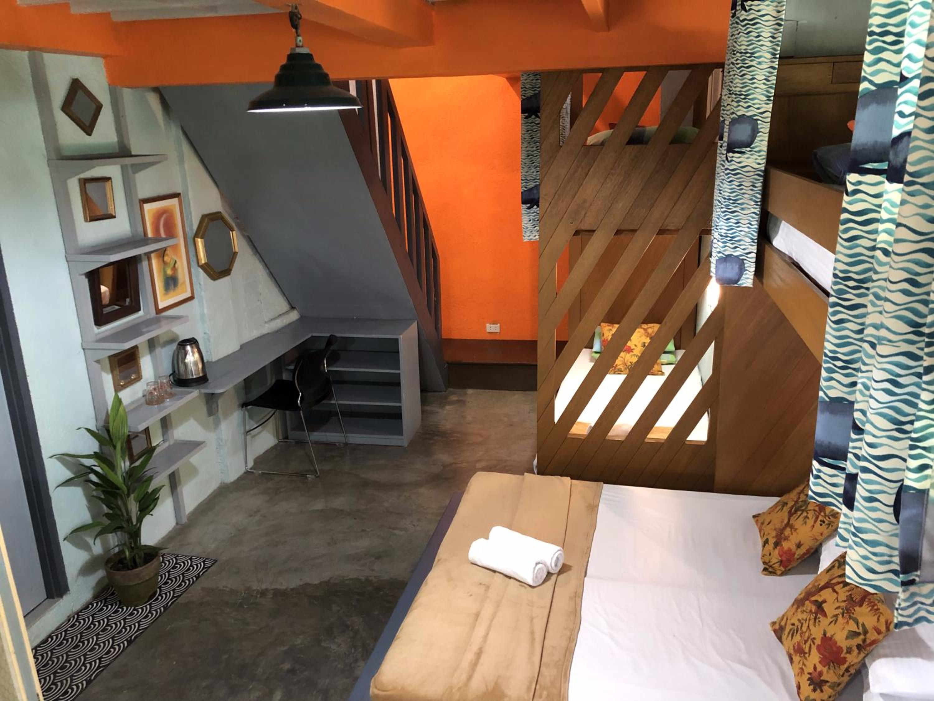 Deluxe Family Suite photo 3