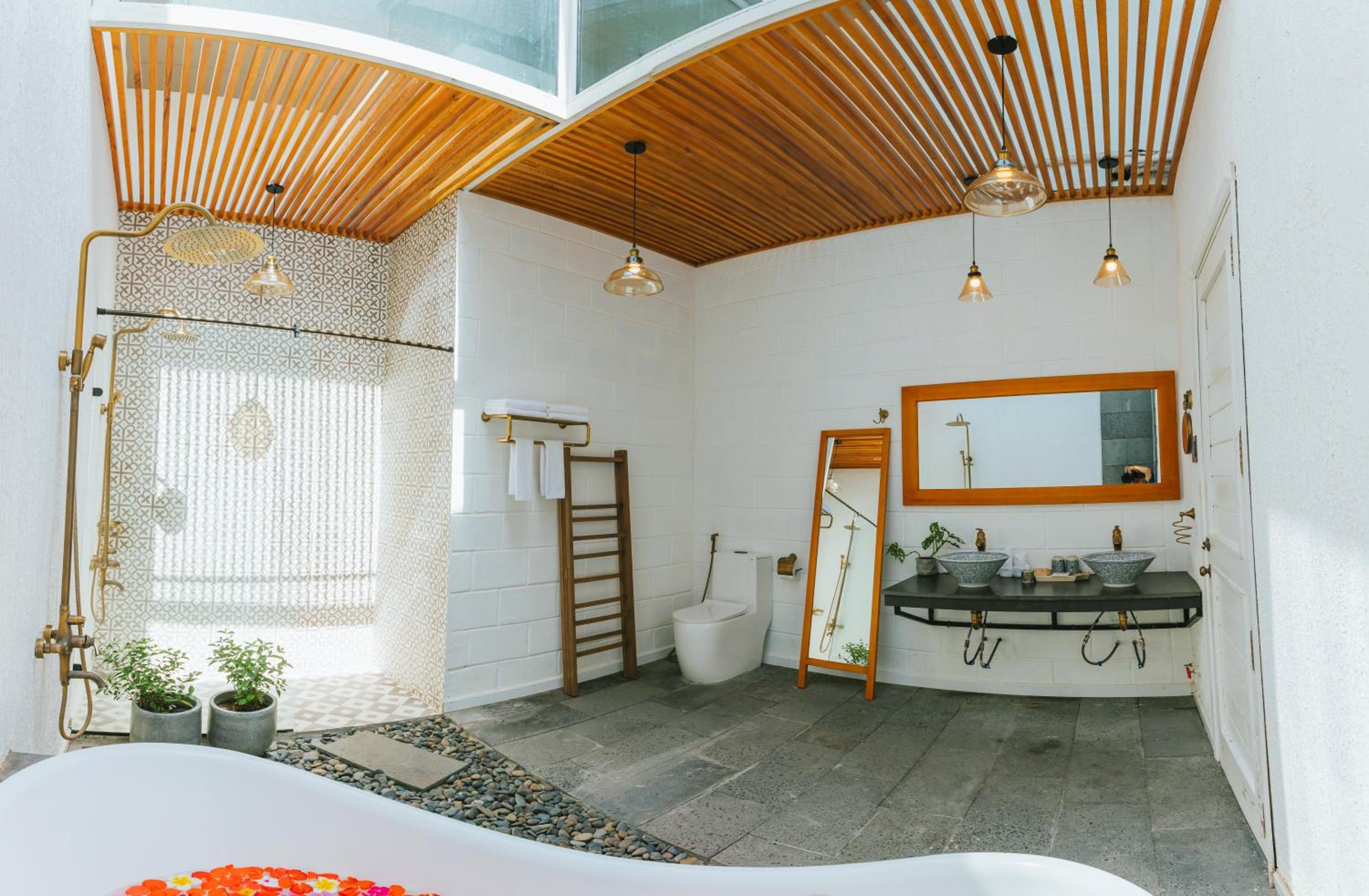 Double Room with Garden View - Photo 12