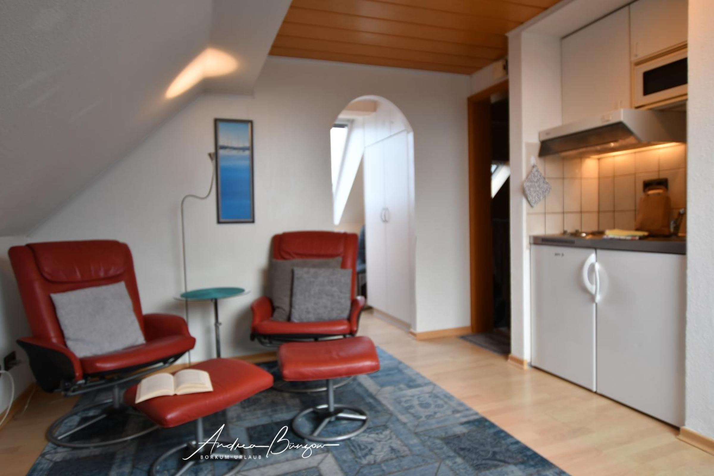 One-Bedroom Apartment photo 3