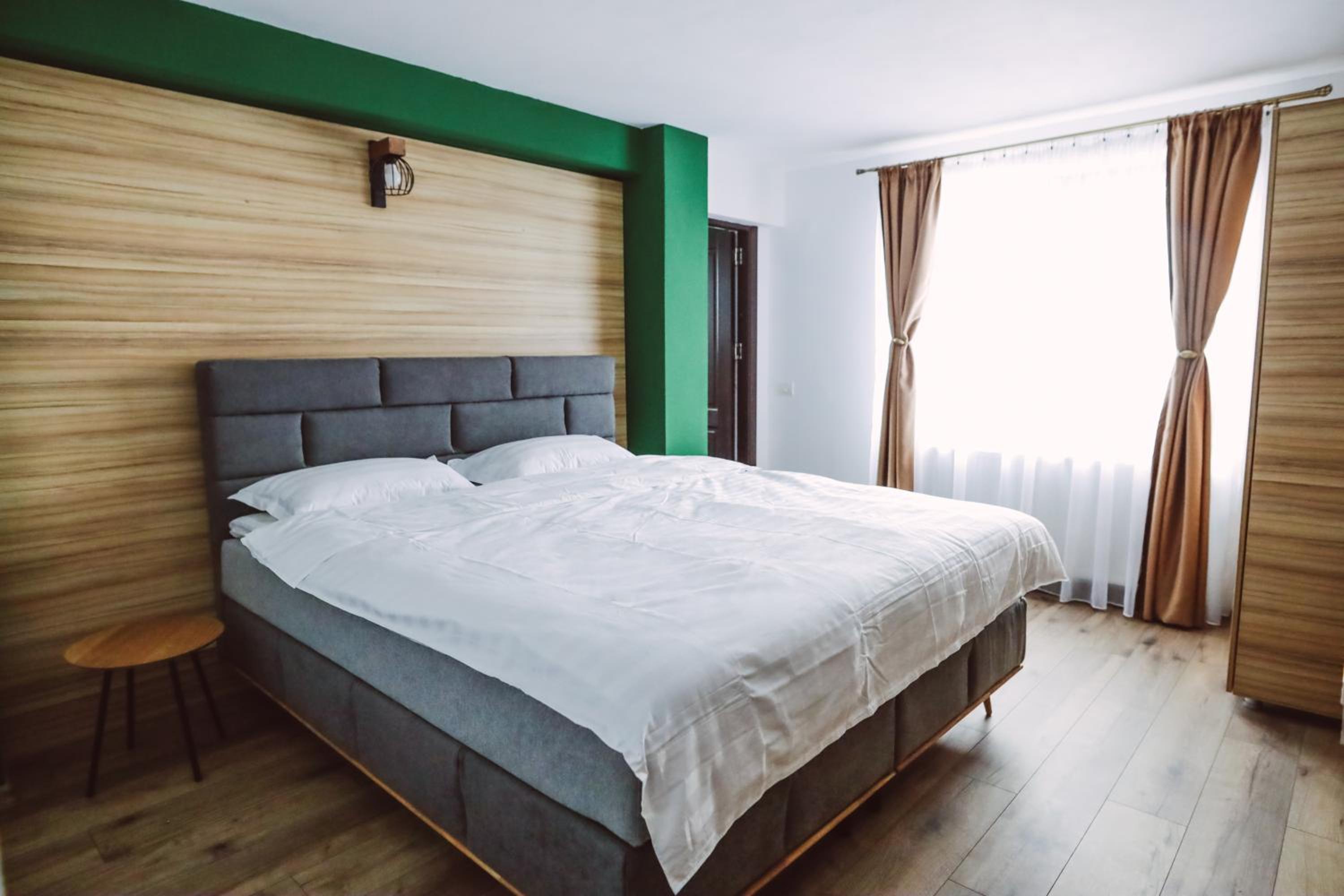 King Room with Mountain View photo 1