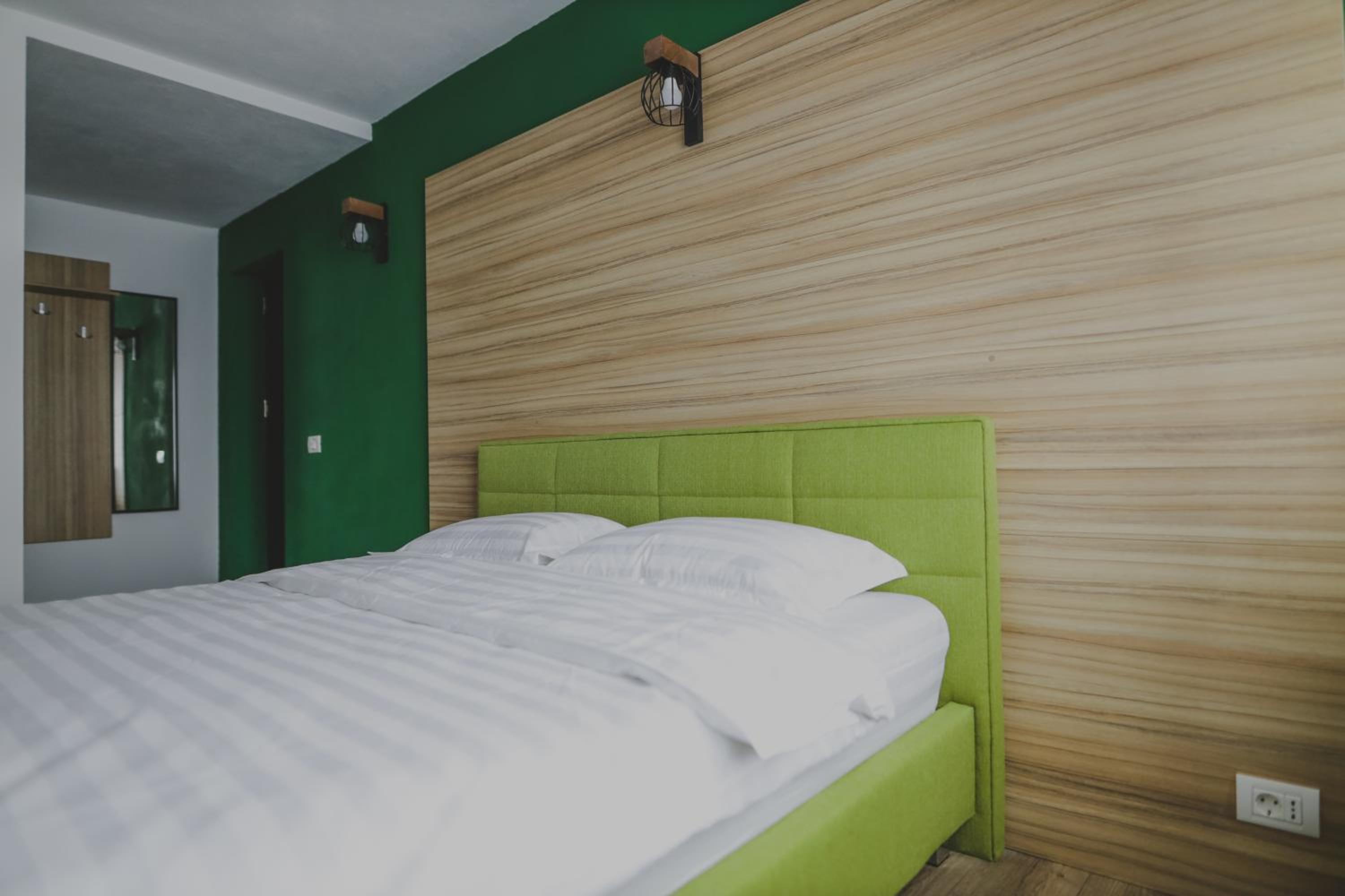 King Room with Mountain View photo 3