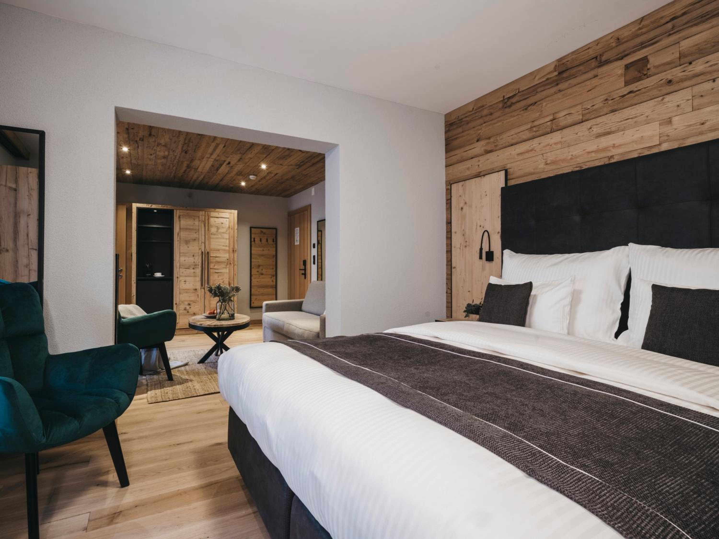 Suite with two bedrooms photo 1