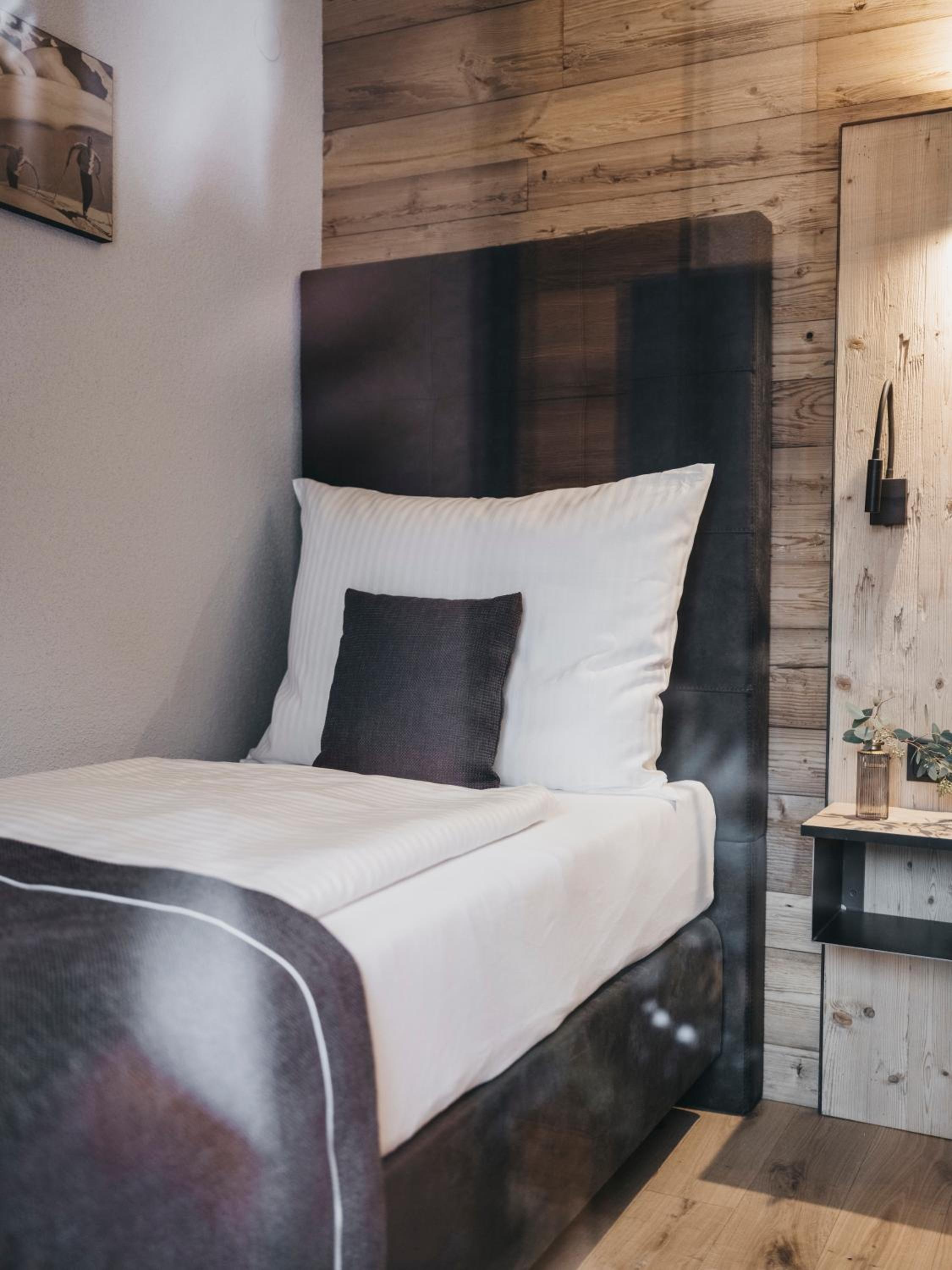 Single Room photo 3