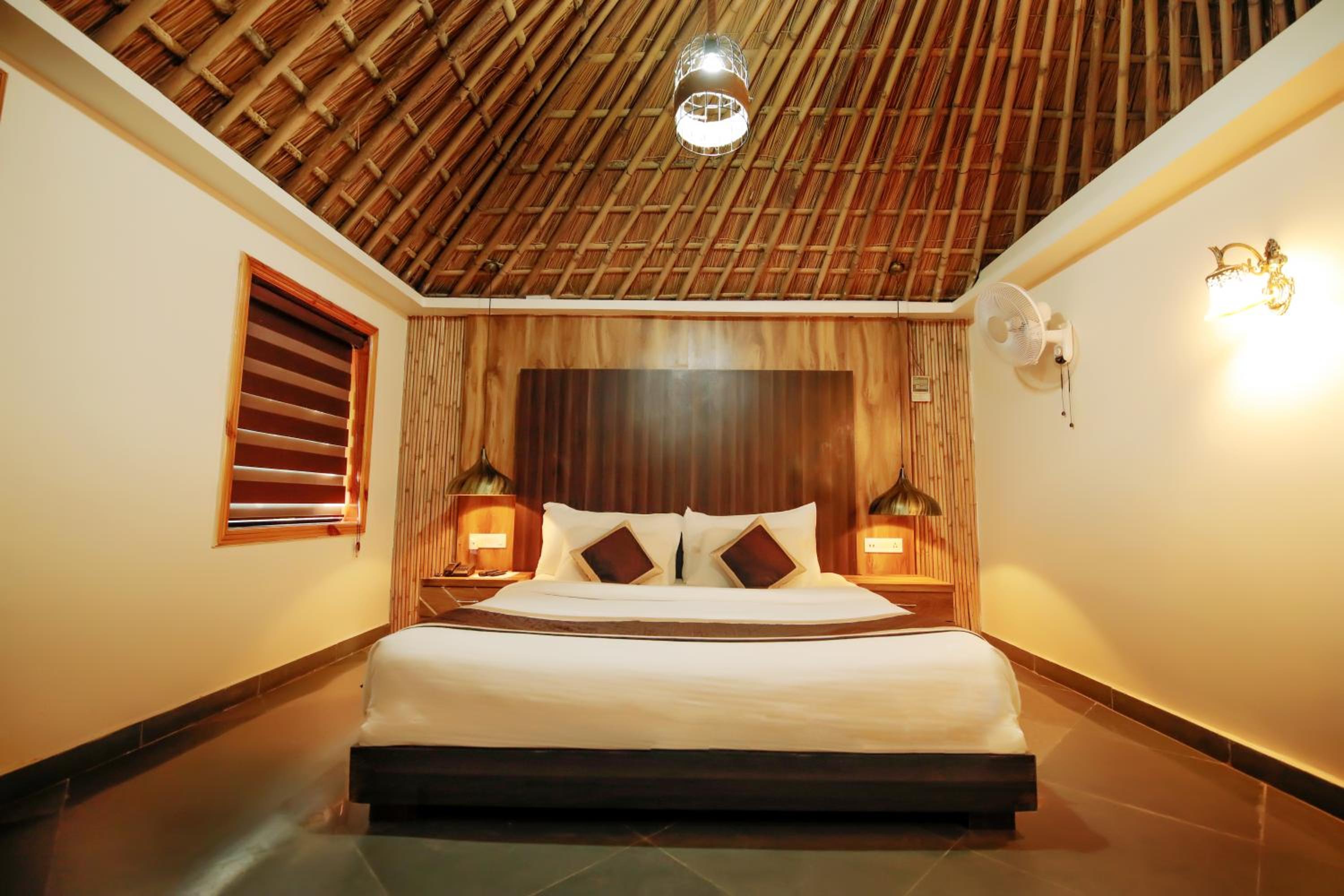 Nature Hut with Jacuzzi and Private Sit Out - Photo 1