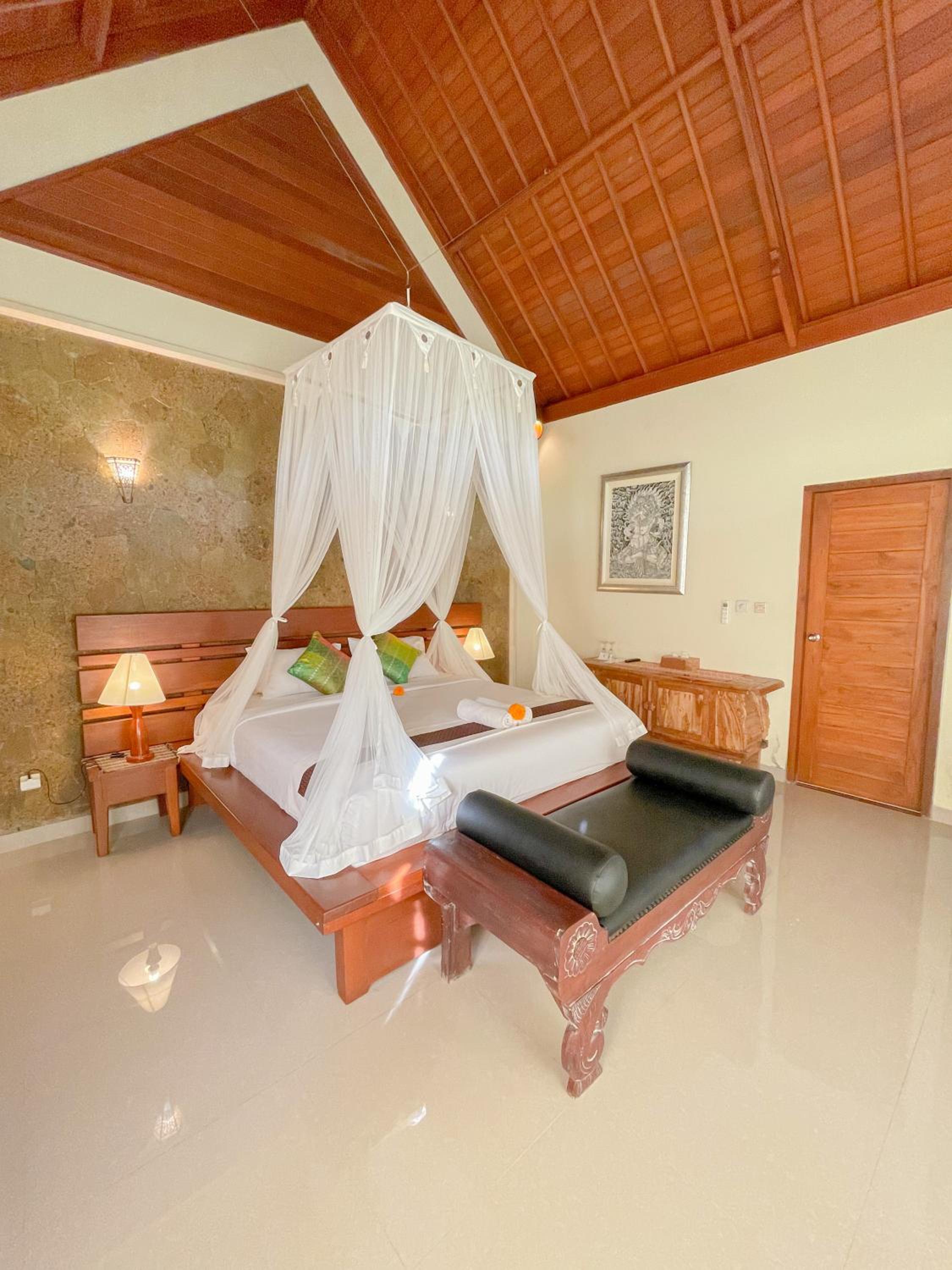 Deluxe Double Room with Balcony - Photo 1