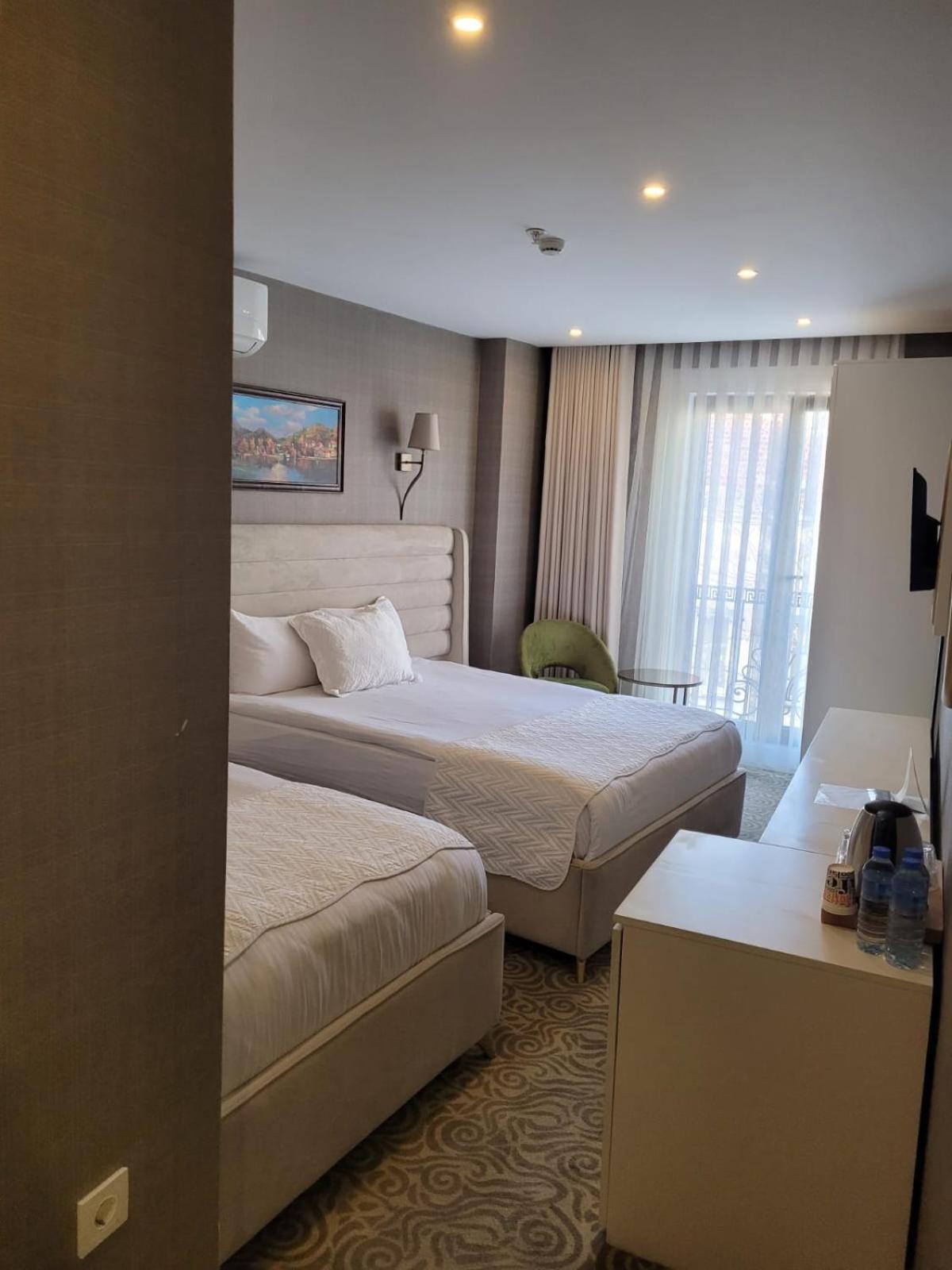 Economy Triple Room