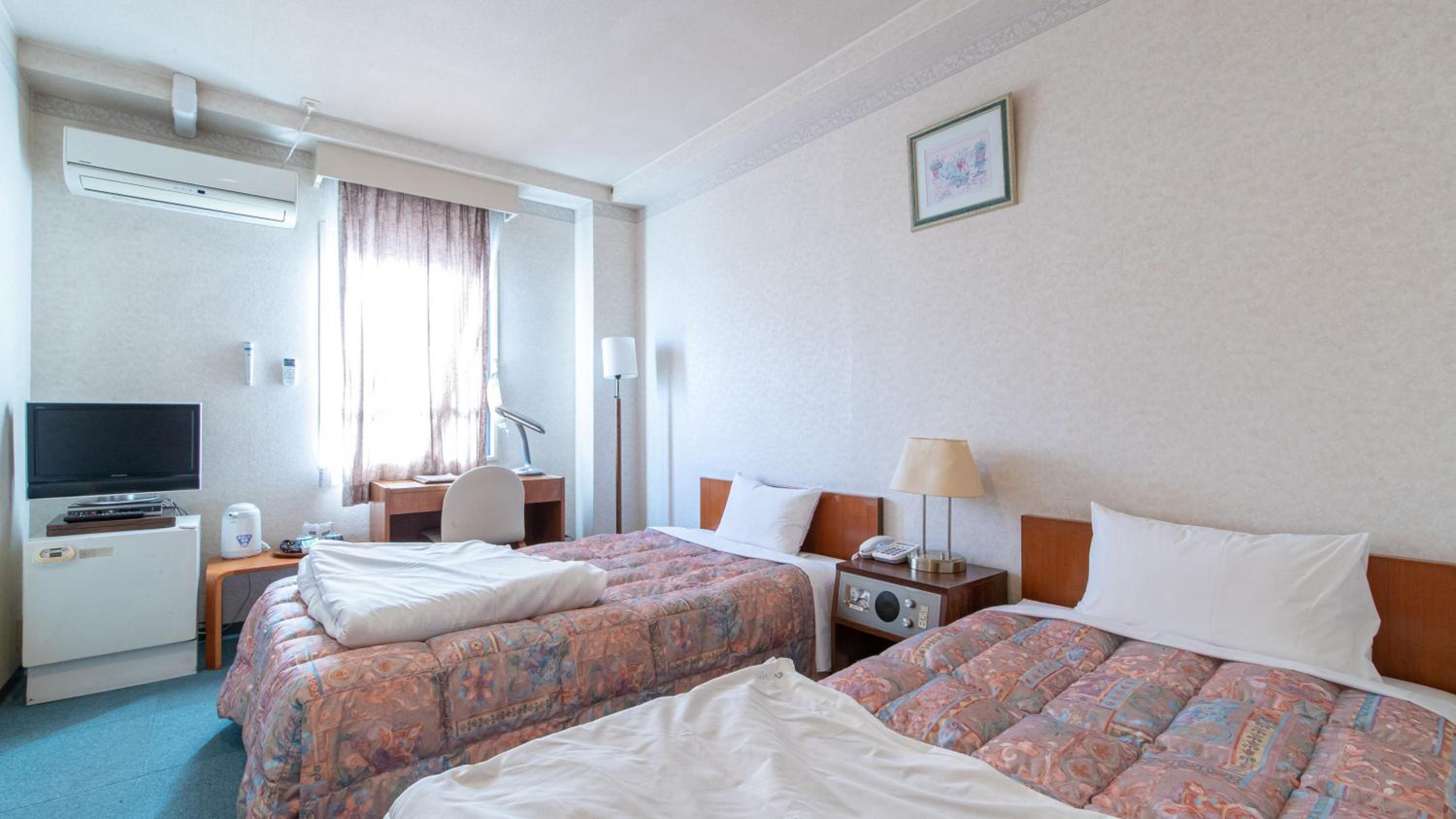Twin Room - Photo 1