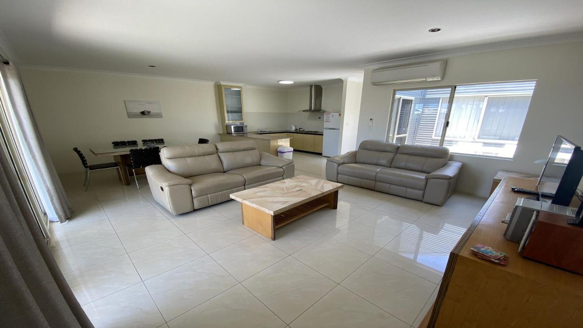 Three-Bedroom Villa photo 1