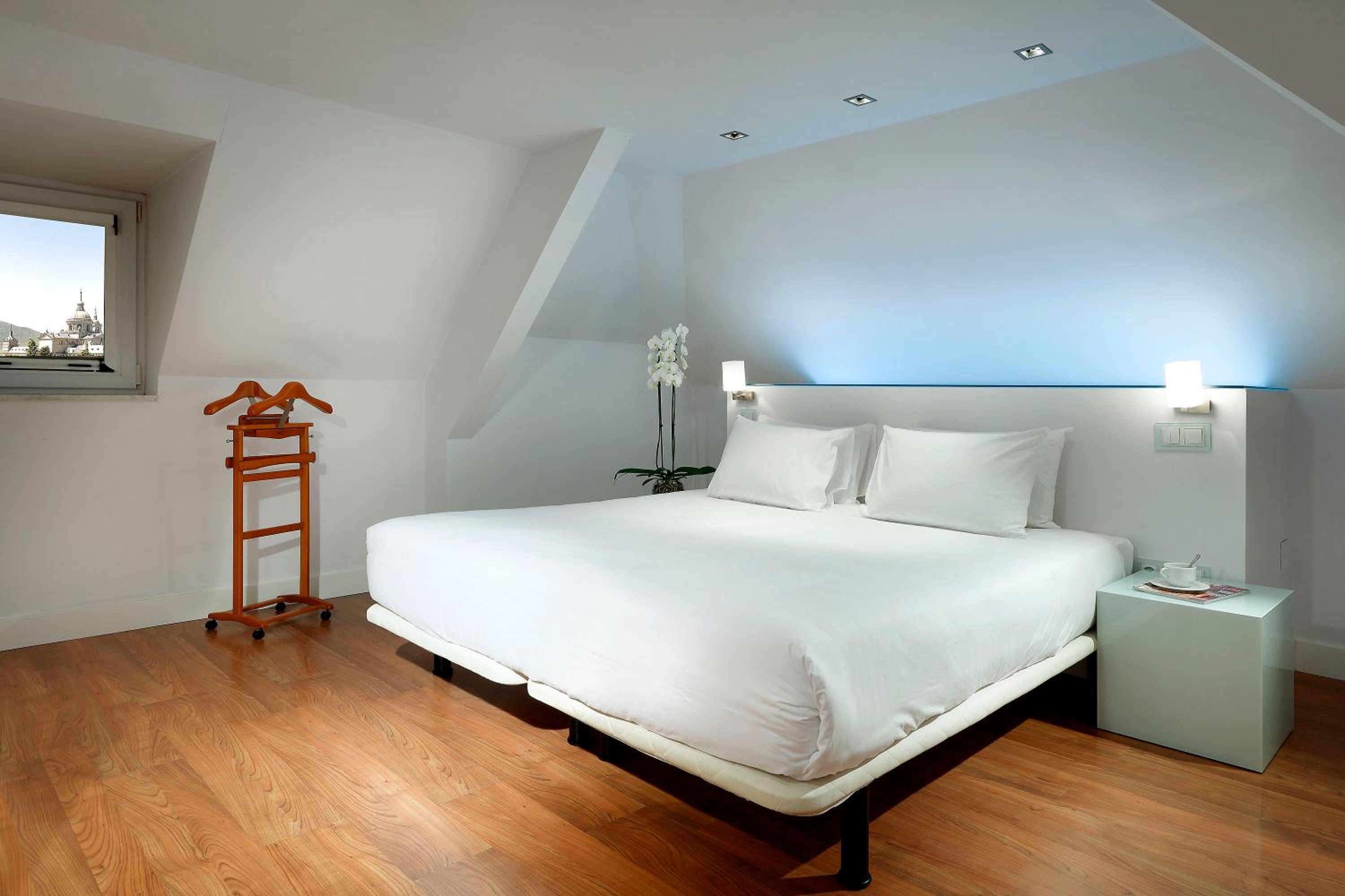 Superior Double or Twin Room photo 2