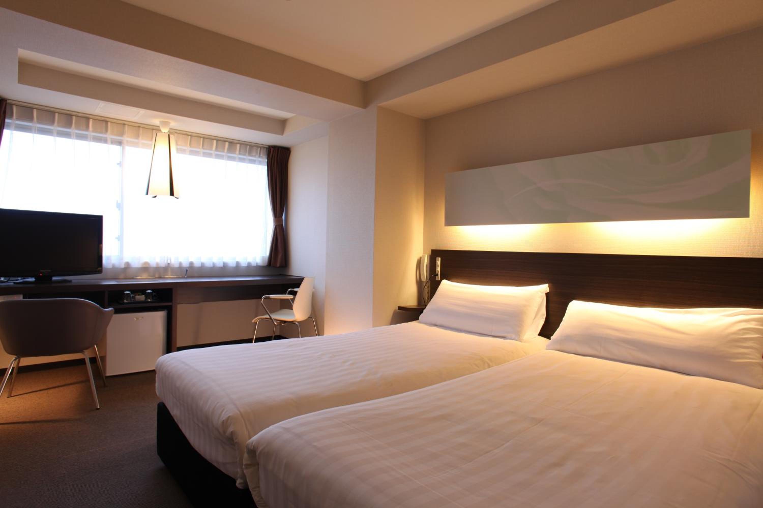 Twin Room with Sea View - Non-Smoking - Photo 3