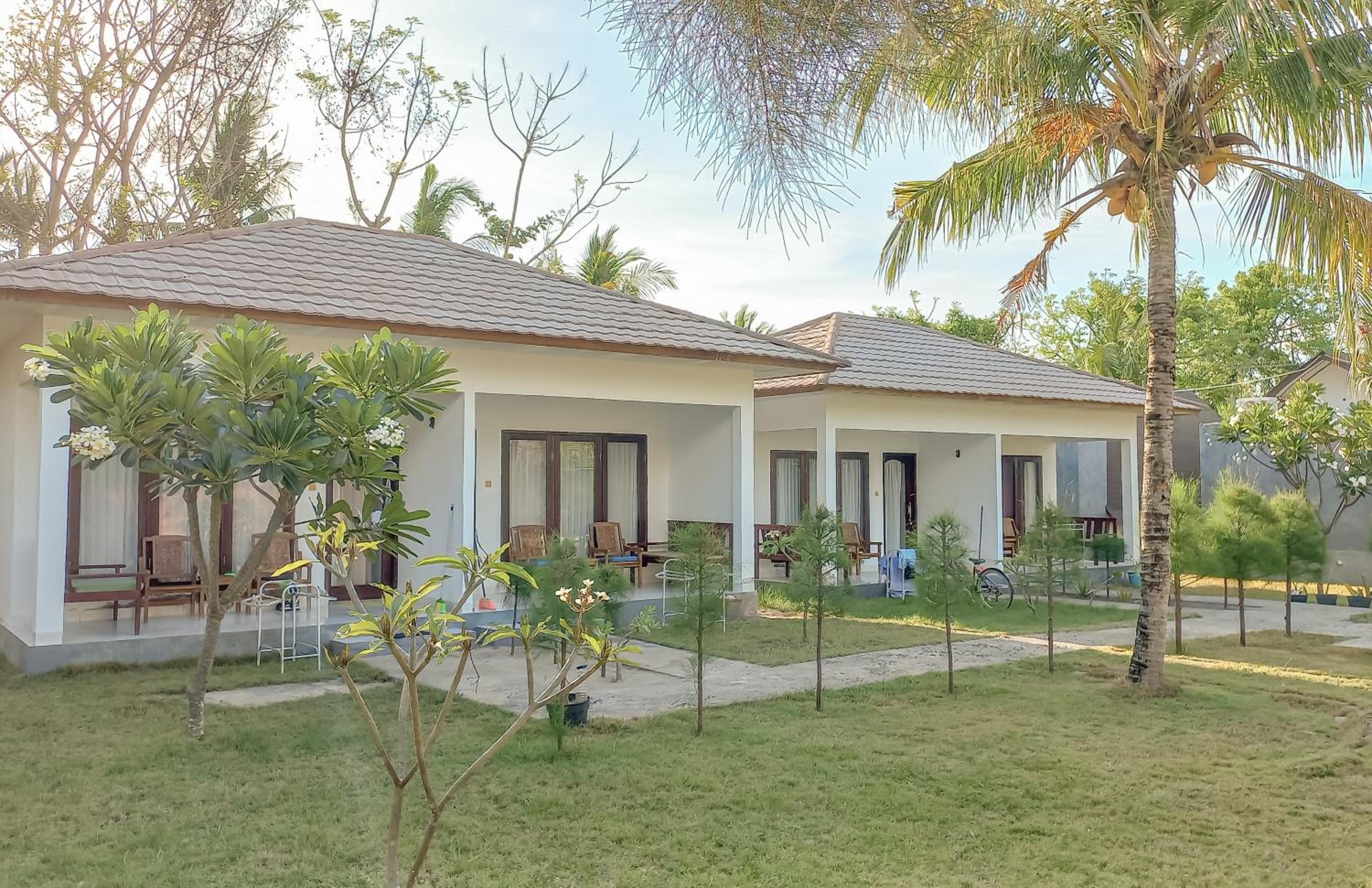 Family Room with Garden View - Photo 8