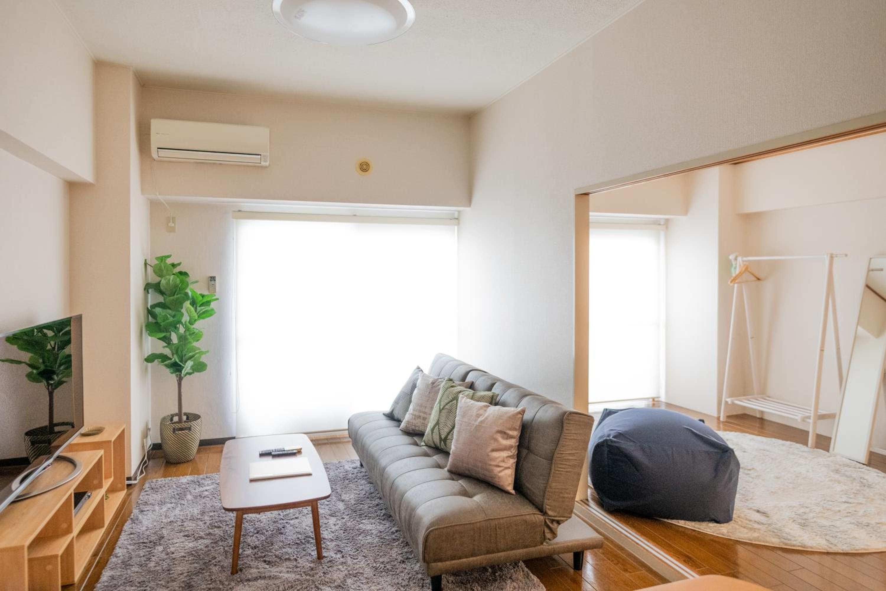 Apartment photo 1