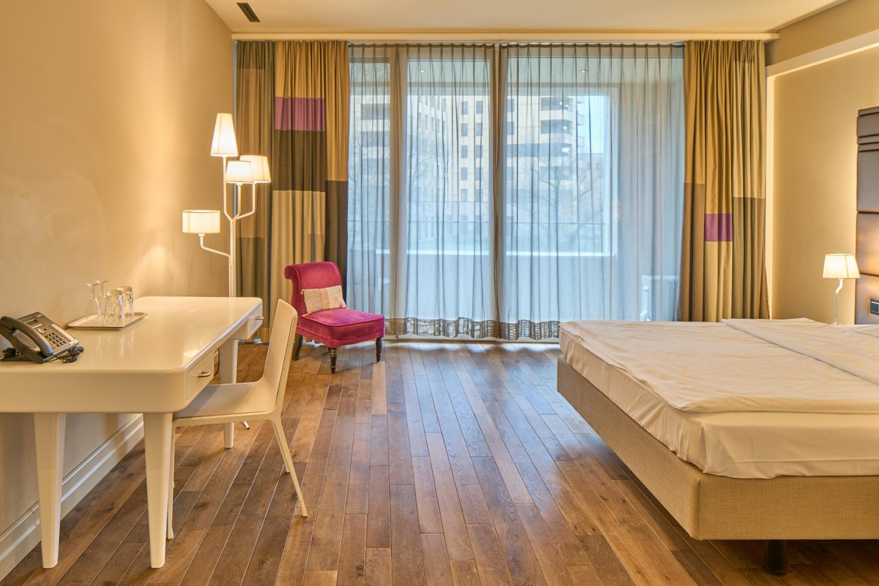 Superior Double Room with Balcony and Riverview - Photo 5