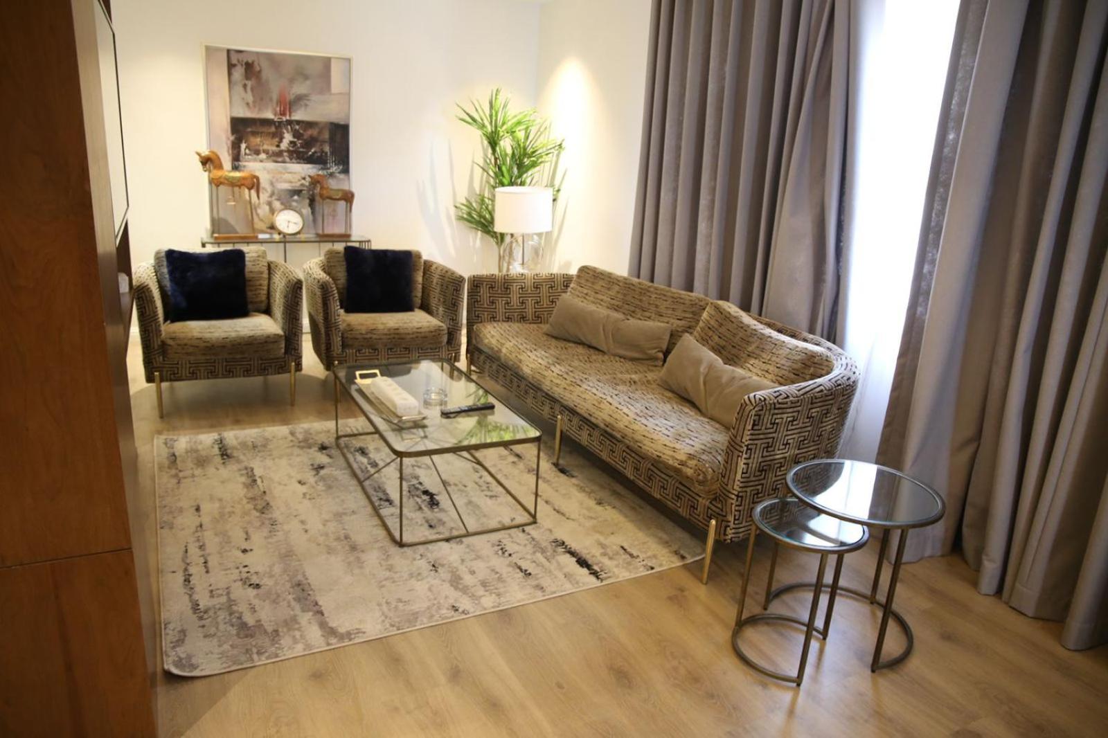 Two-Bedroom Villa - Photo 4