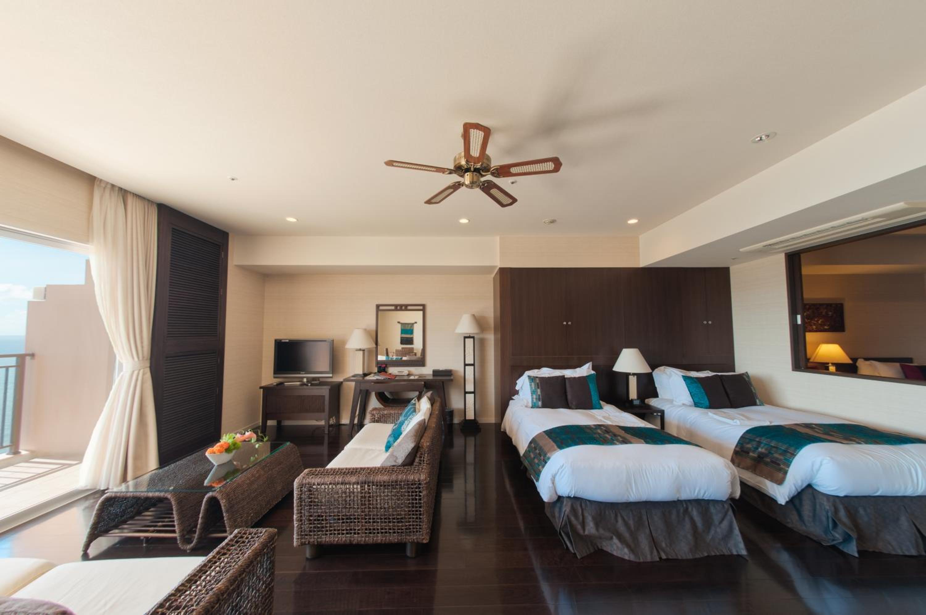 Suite with Sea View in Hotel Bldg - Photo 2