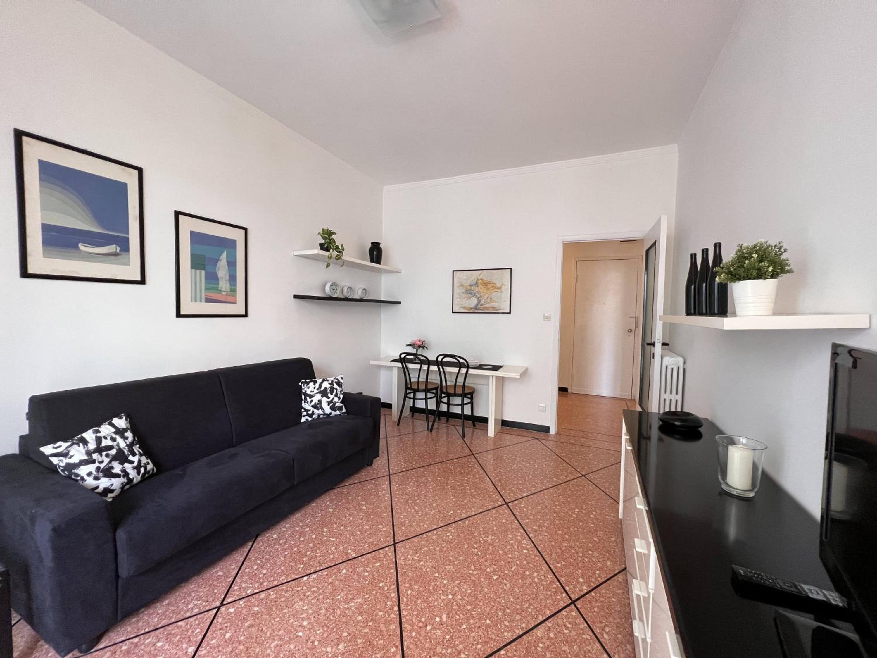 One-Bedroom Apartment