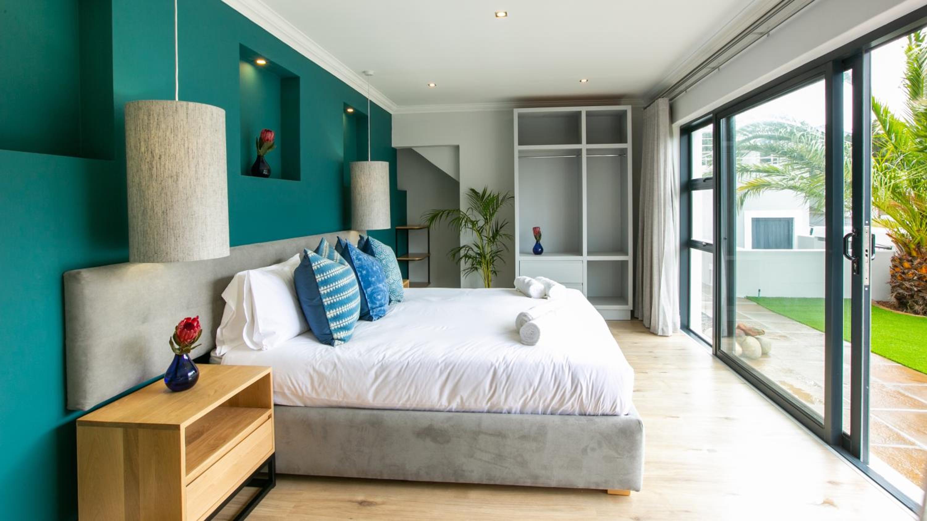 Deluxe King Room photo 3