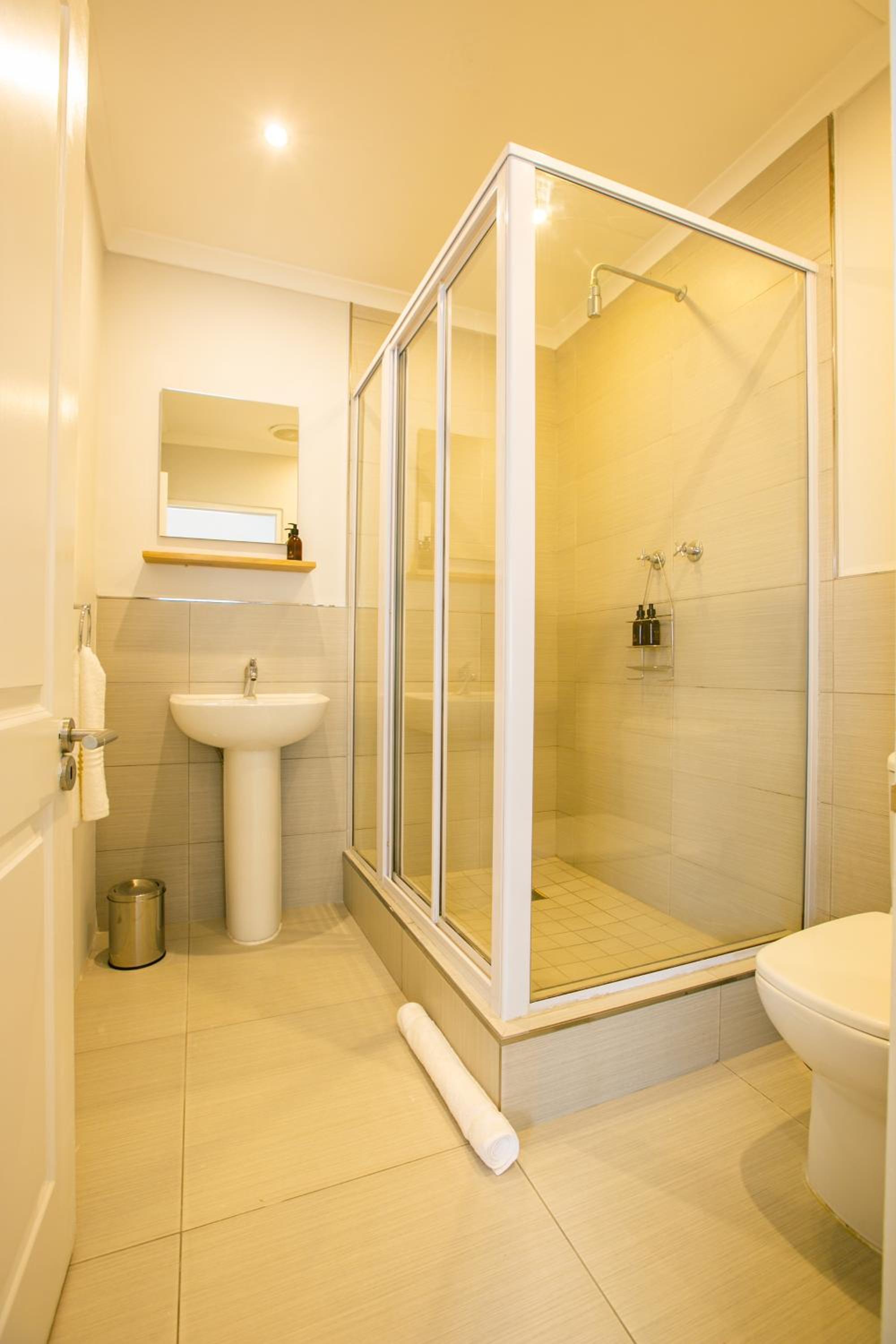 Deluxe King Room photo 3