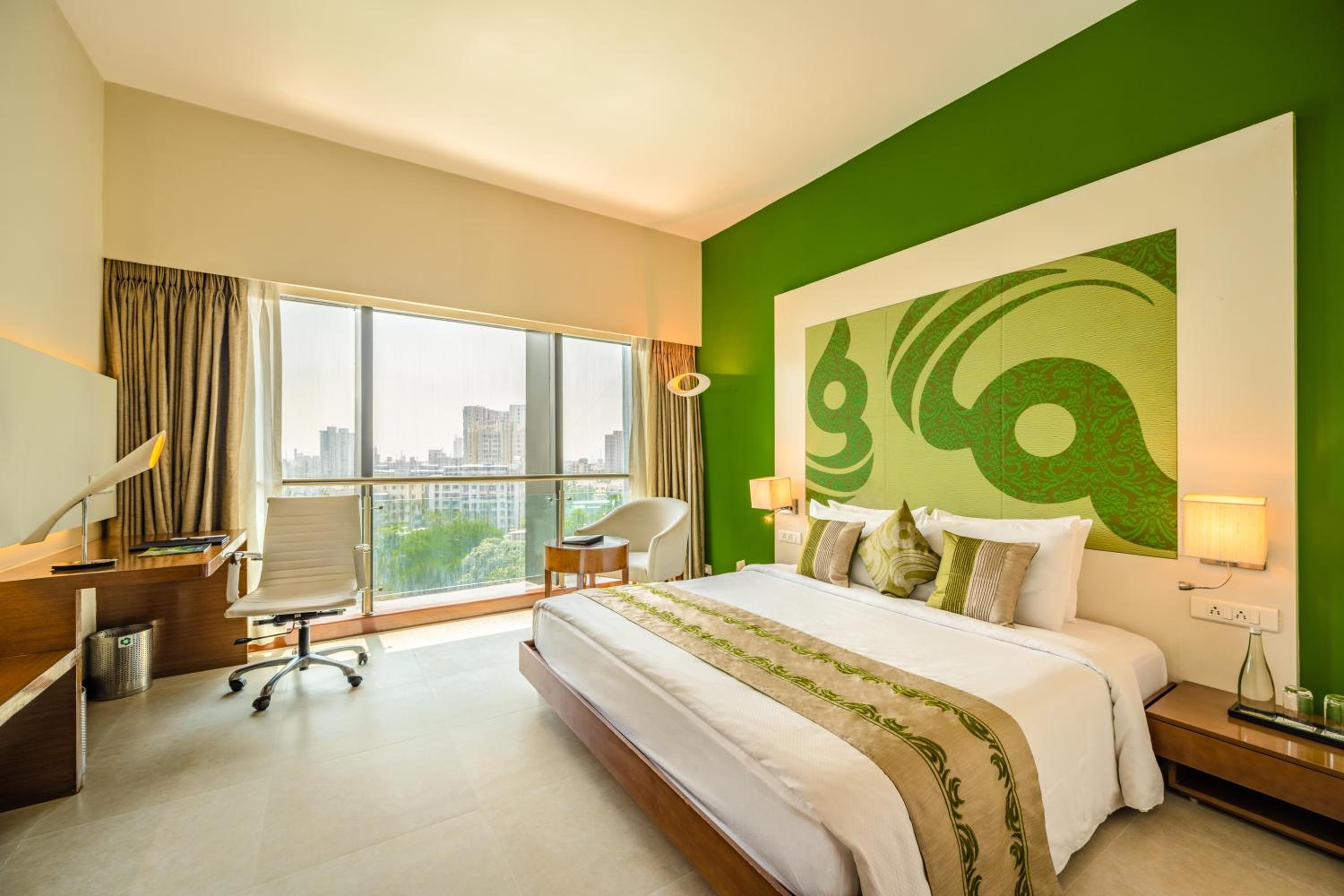Fern Club Room photo 2