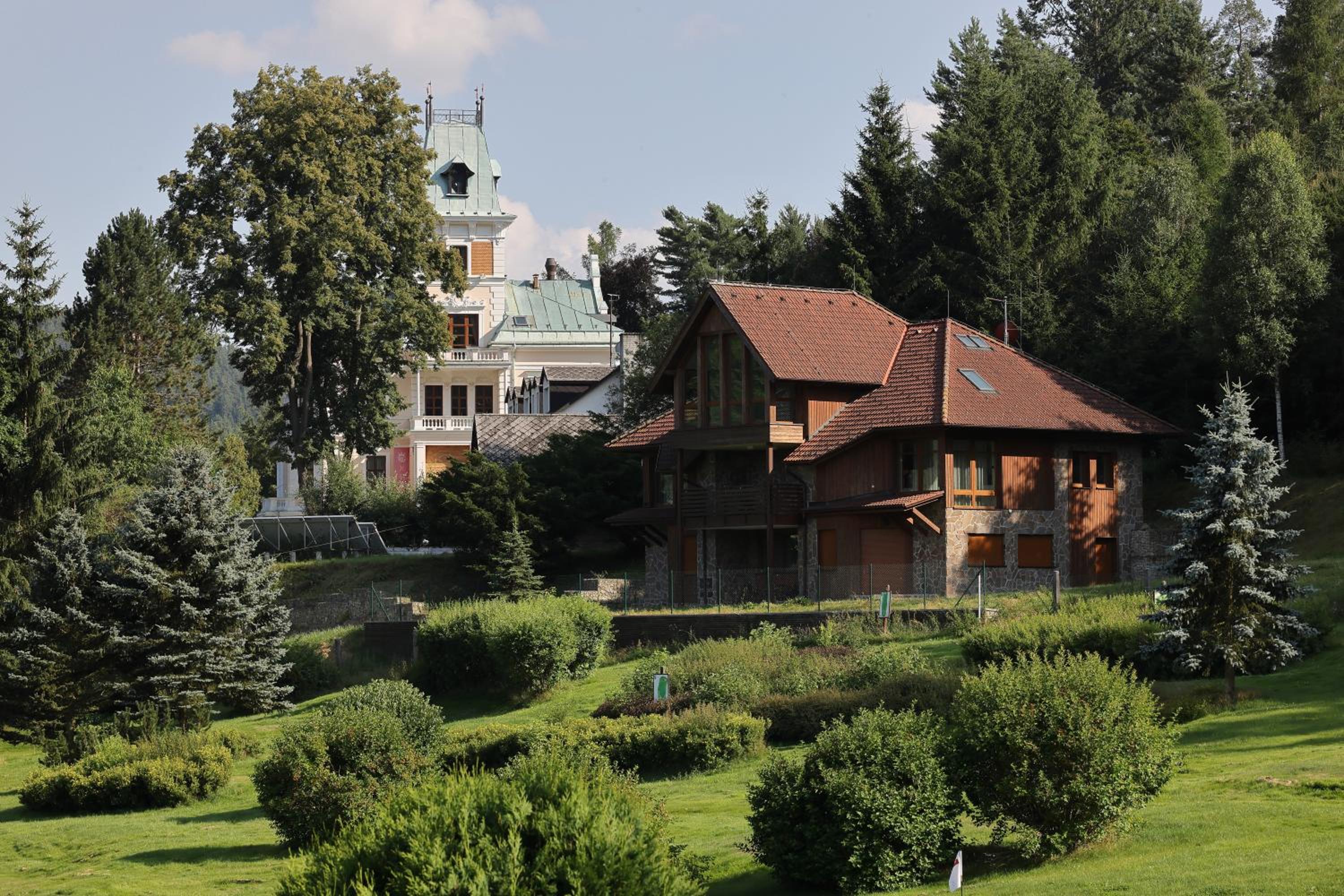 Deluxe Villa