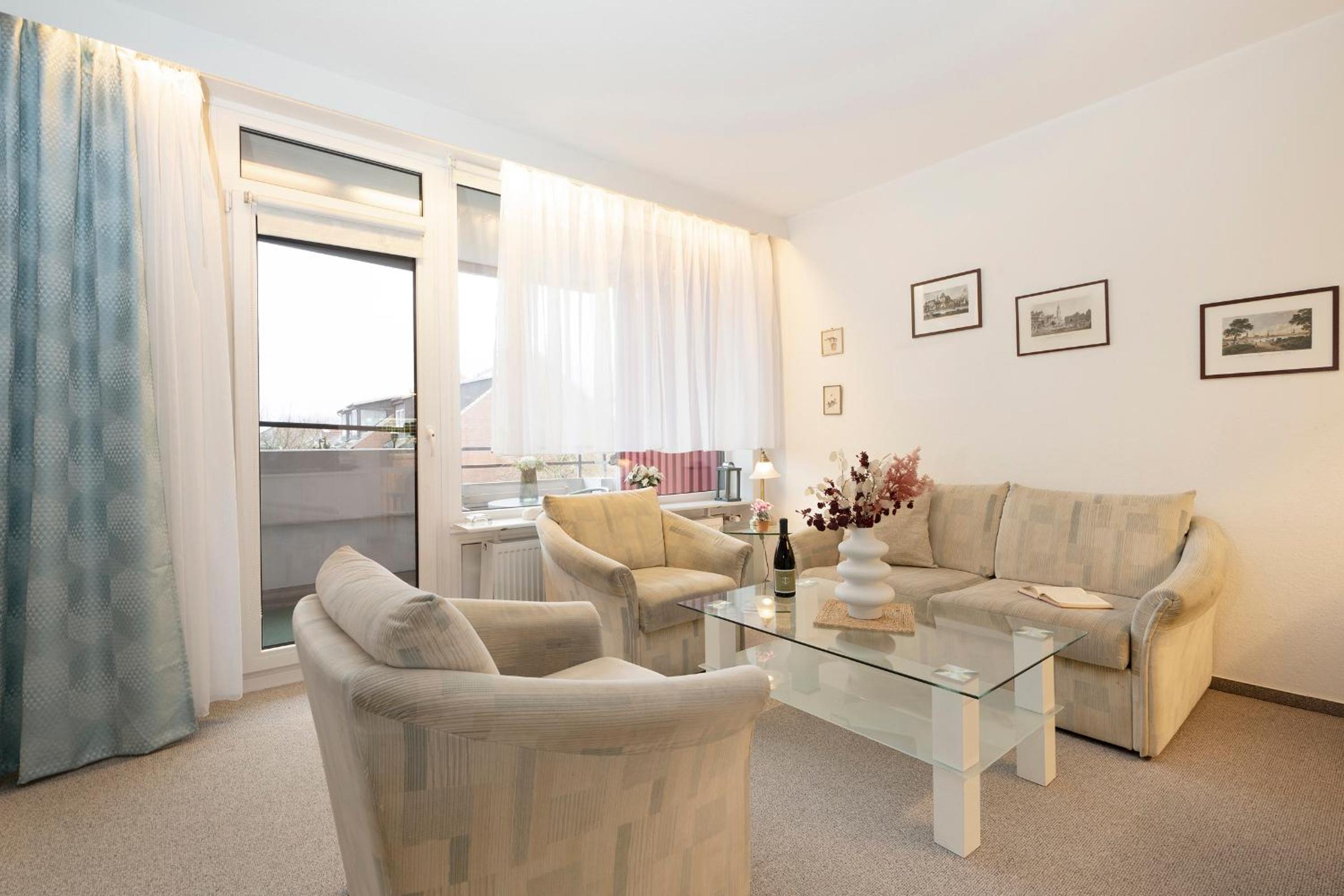 Apartment With Balcony photo 1