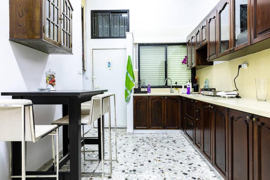 Two-Bedroom House - Photo 3