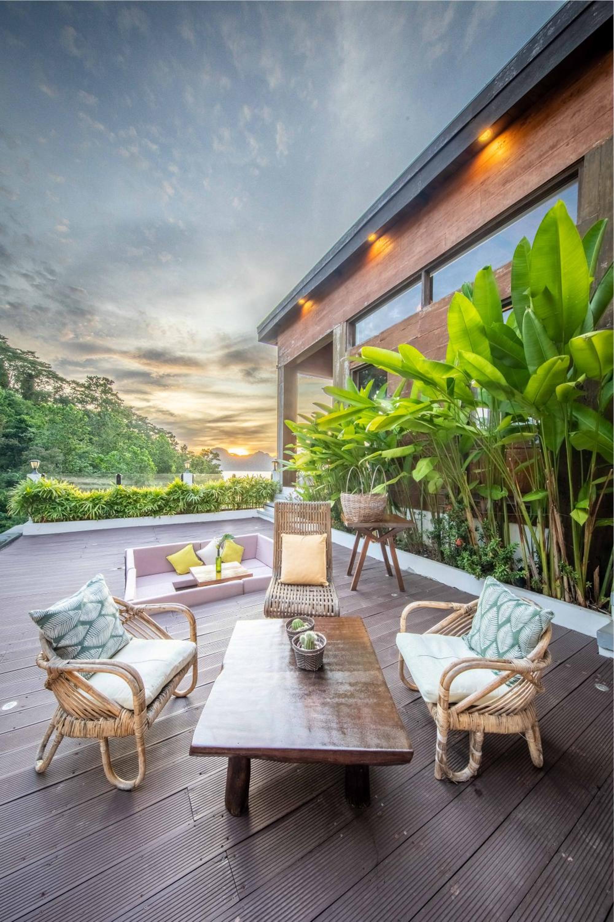 Deluxe Bungalow with Sea View - Photo 23