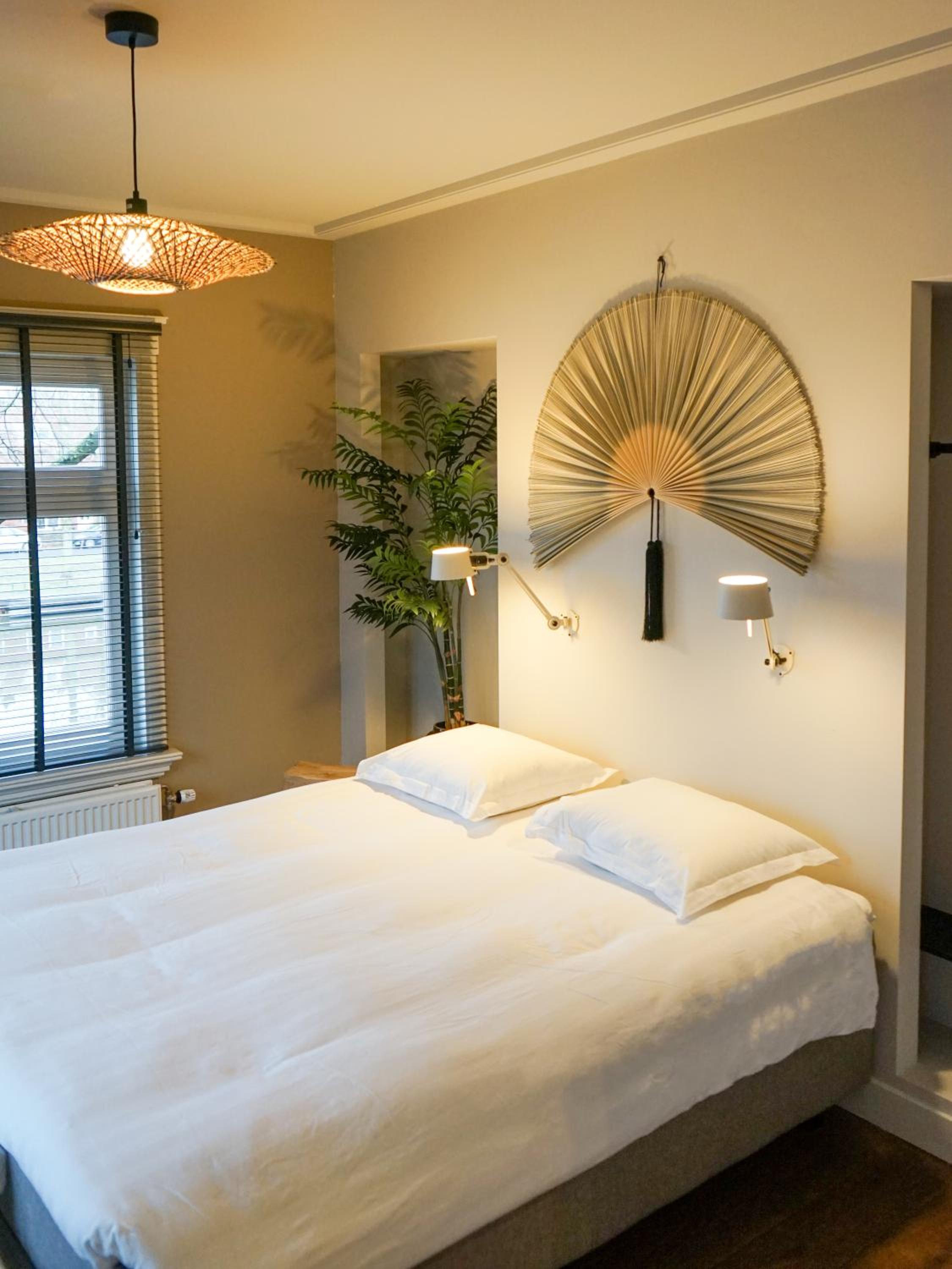 Deluxe King Room photo 2