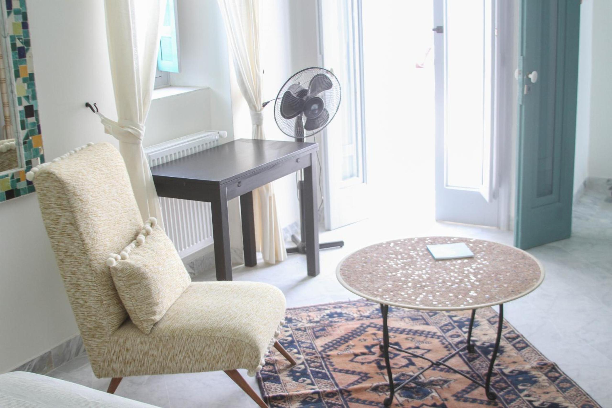 Deluxe Suite - Photo 8