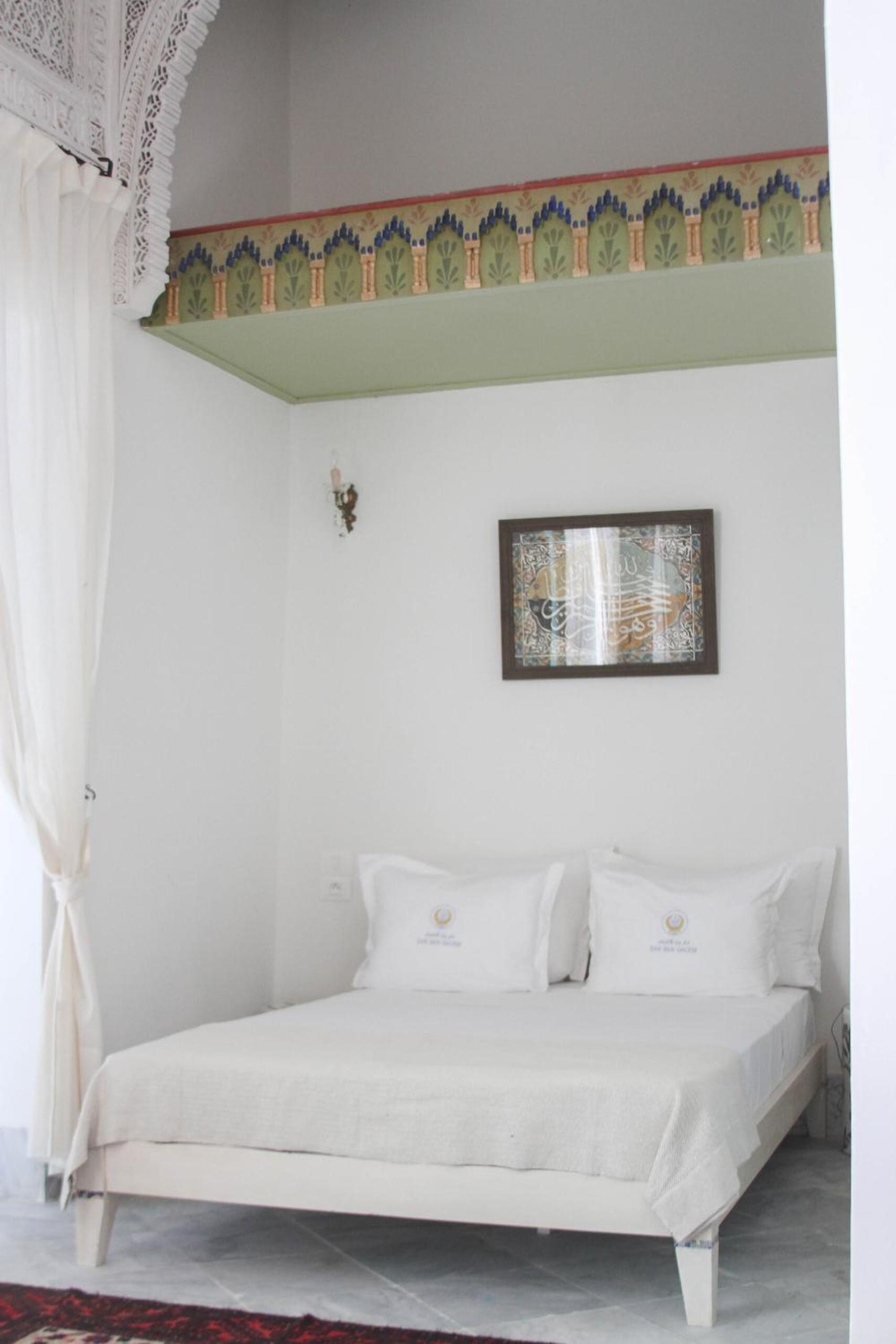 Deluxe Suite - Photo 19