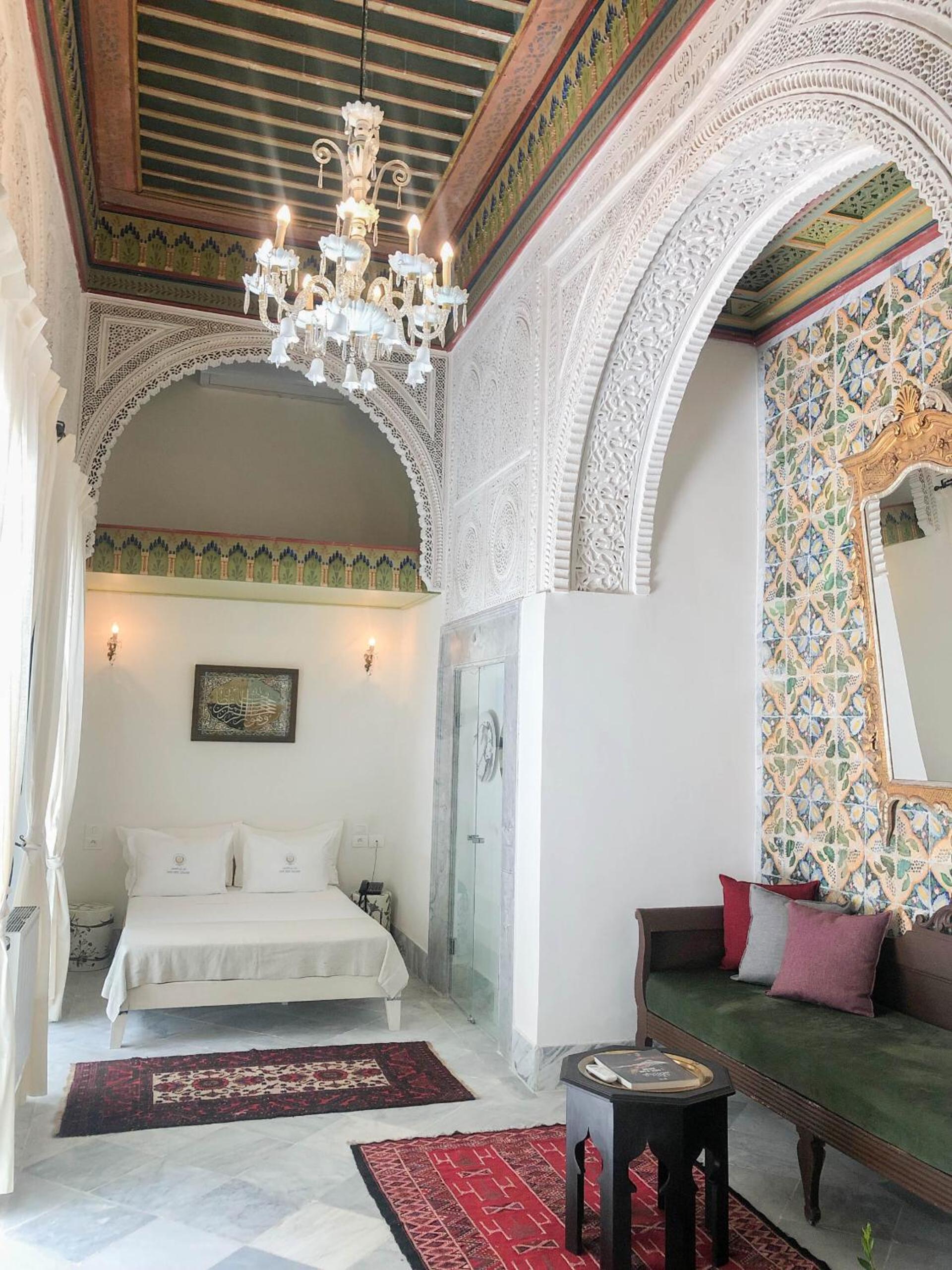 Deluxe Suite - Photo 20