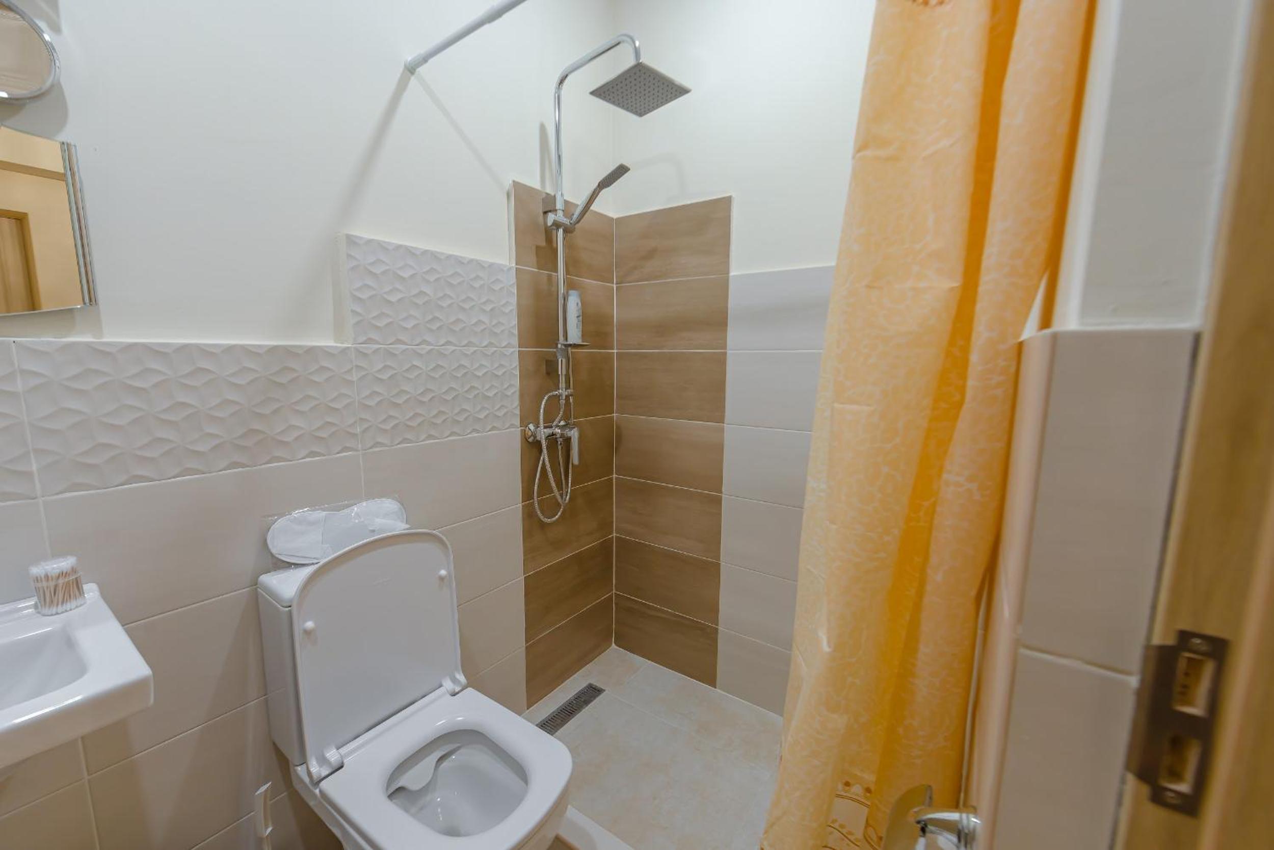 Deluxe Double Room with Shower photo 3