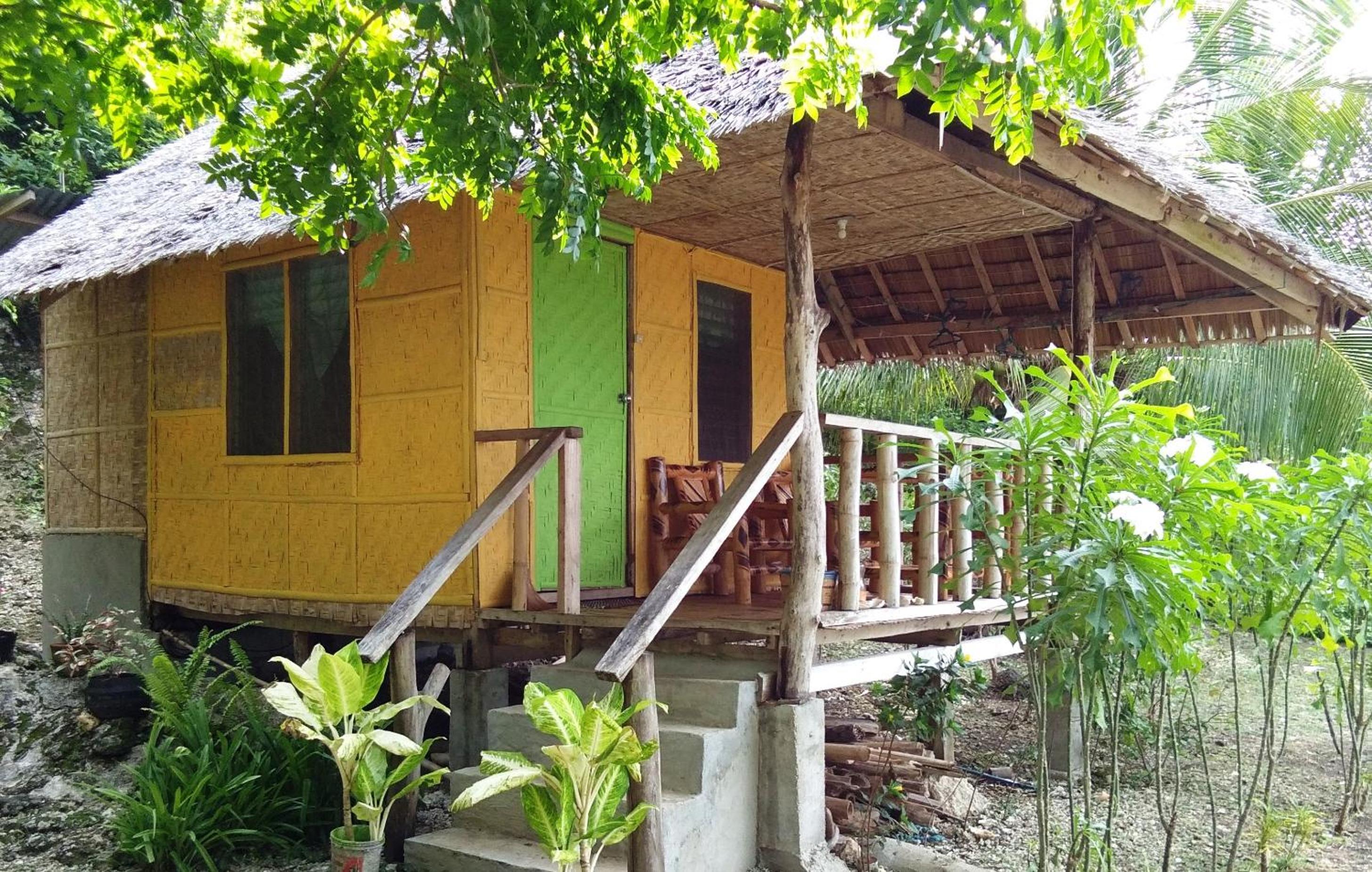 Double Room with Balcony and Sea View - Photo 3