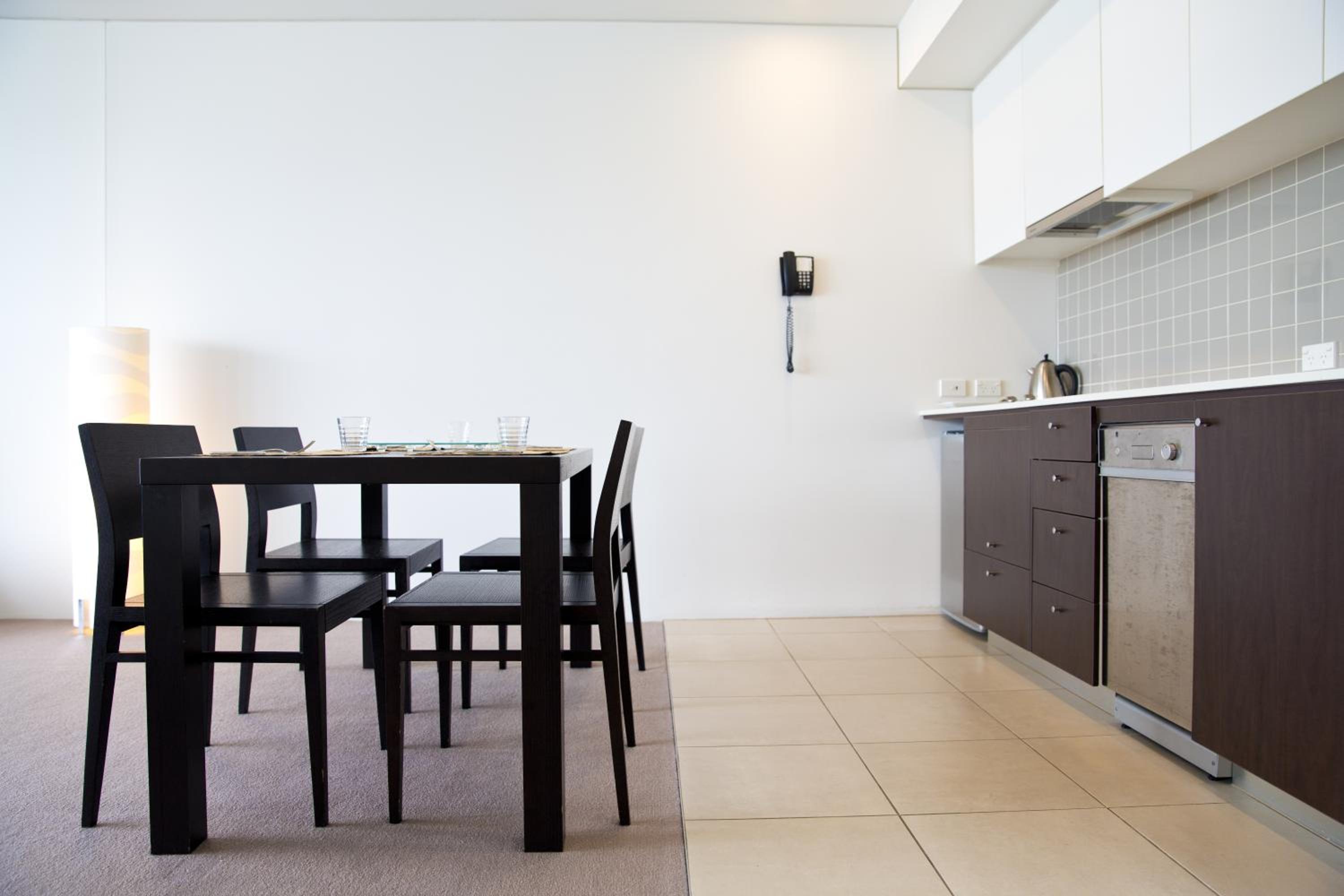 One-Bedroom Apartment with Harbor View - Photo 20