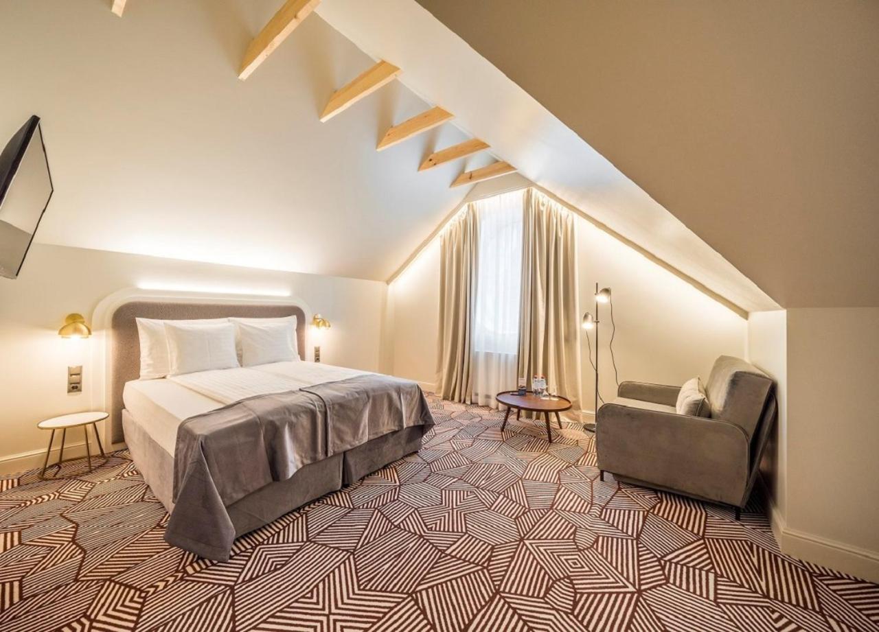 Superior Double or Twin Room - Photo 1
