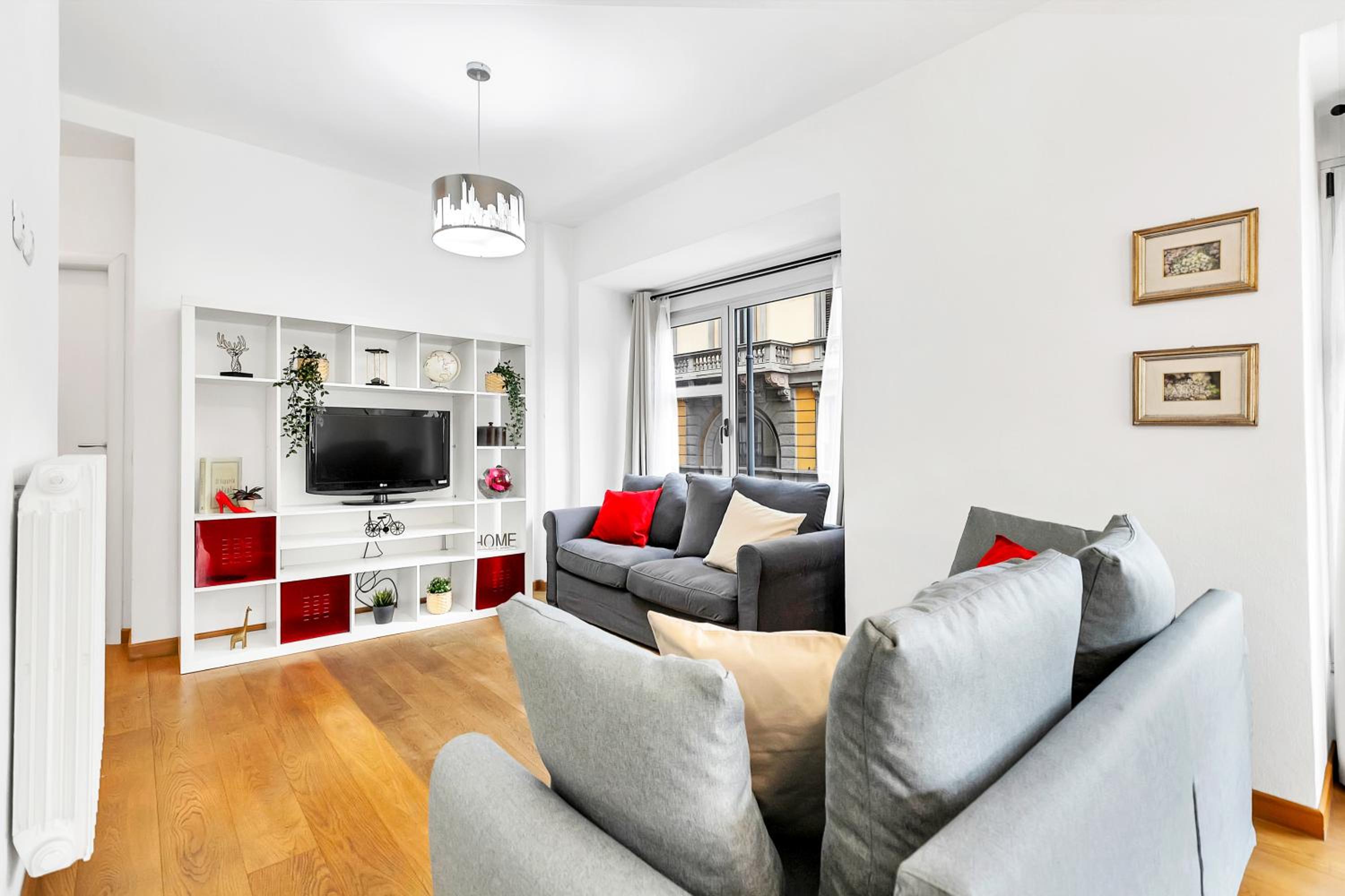 One-Bedroom Apartment