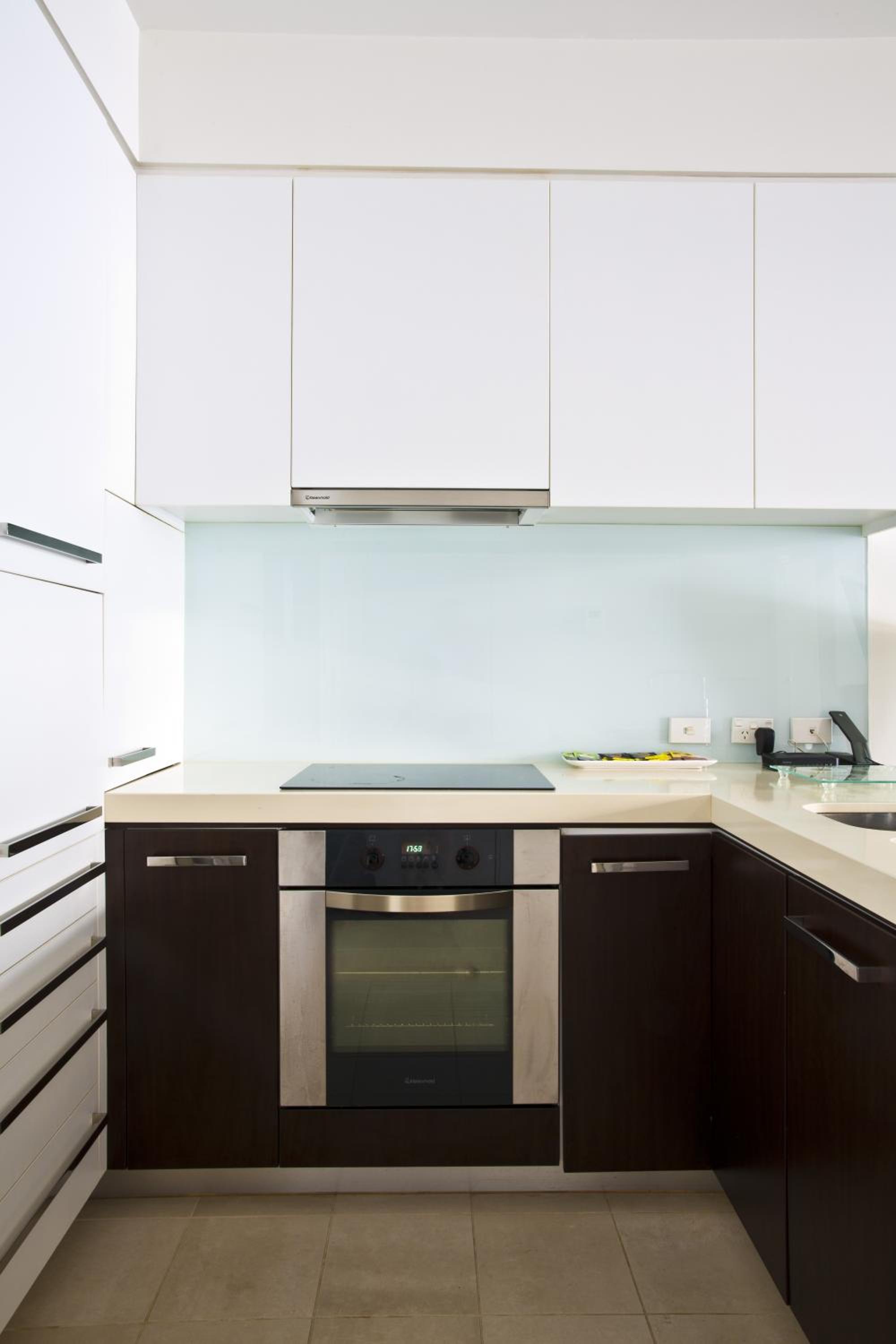 Two-Bedroom Apartment with City View thumbnail 5